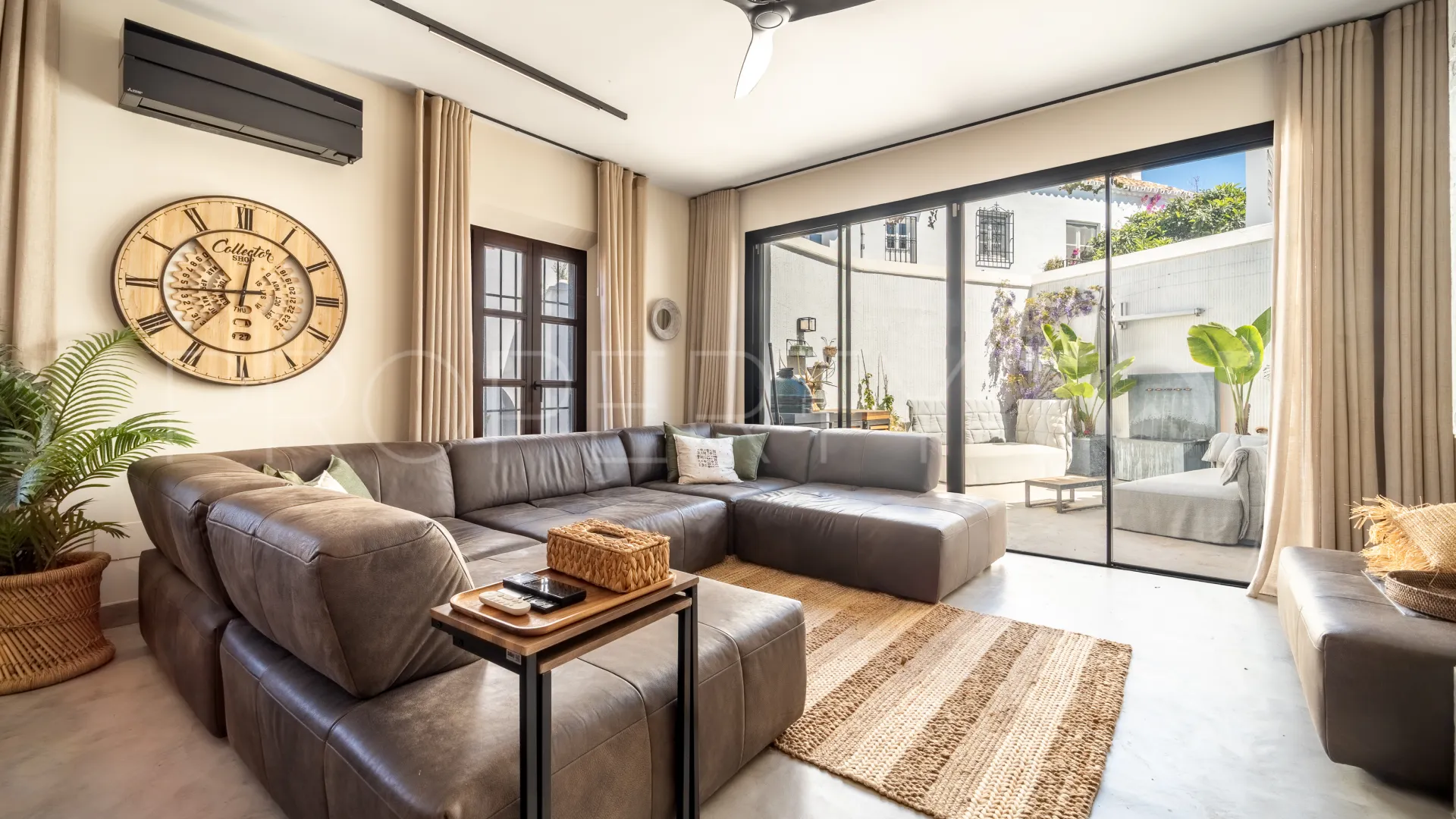 Town house for sale in Lomas Pueblo