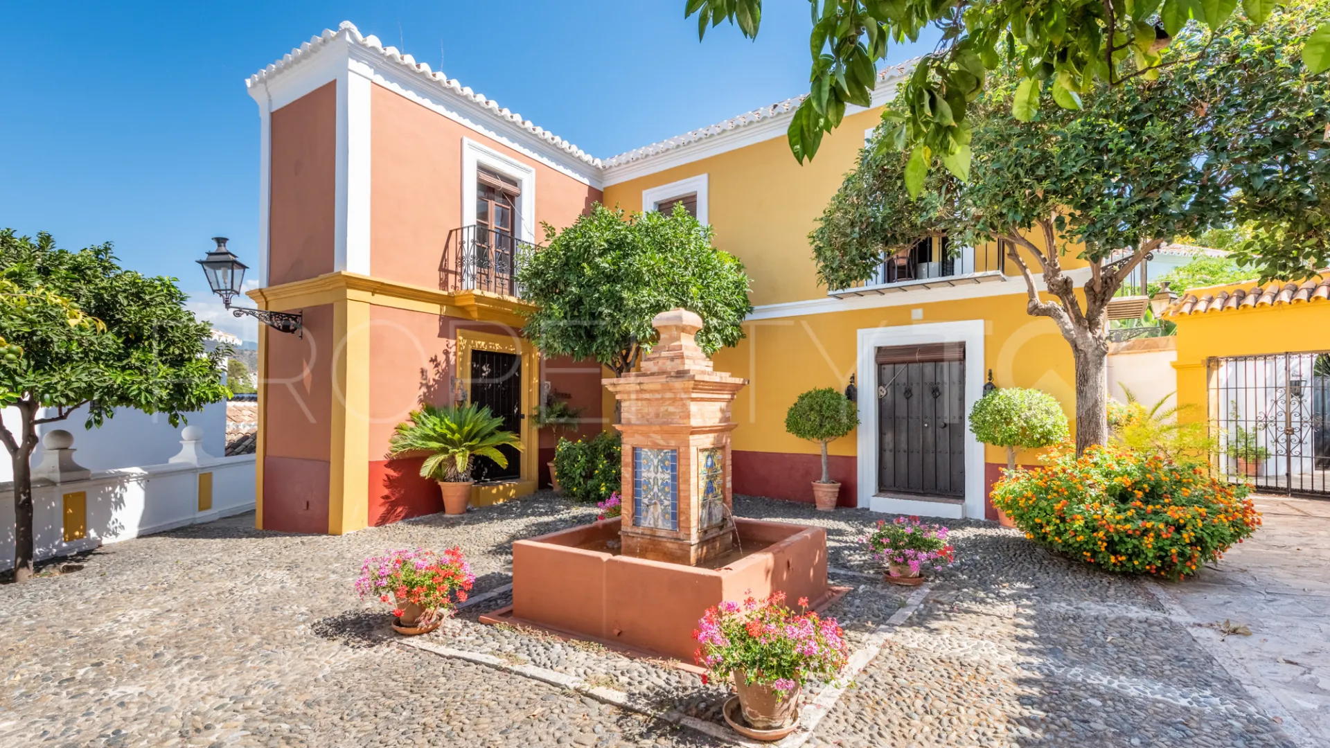 Town house for sale in Lomas Pueblo