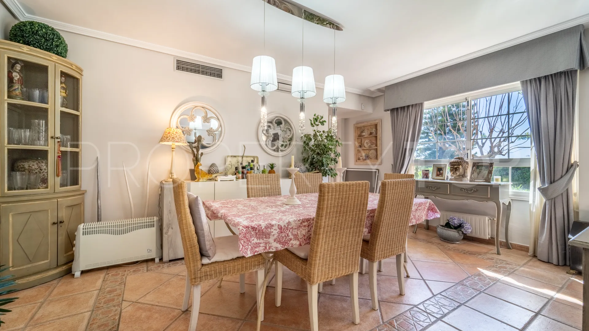 5 bedrooms semi detached house in Guadalmina Alta for sale