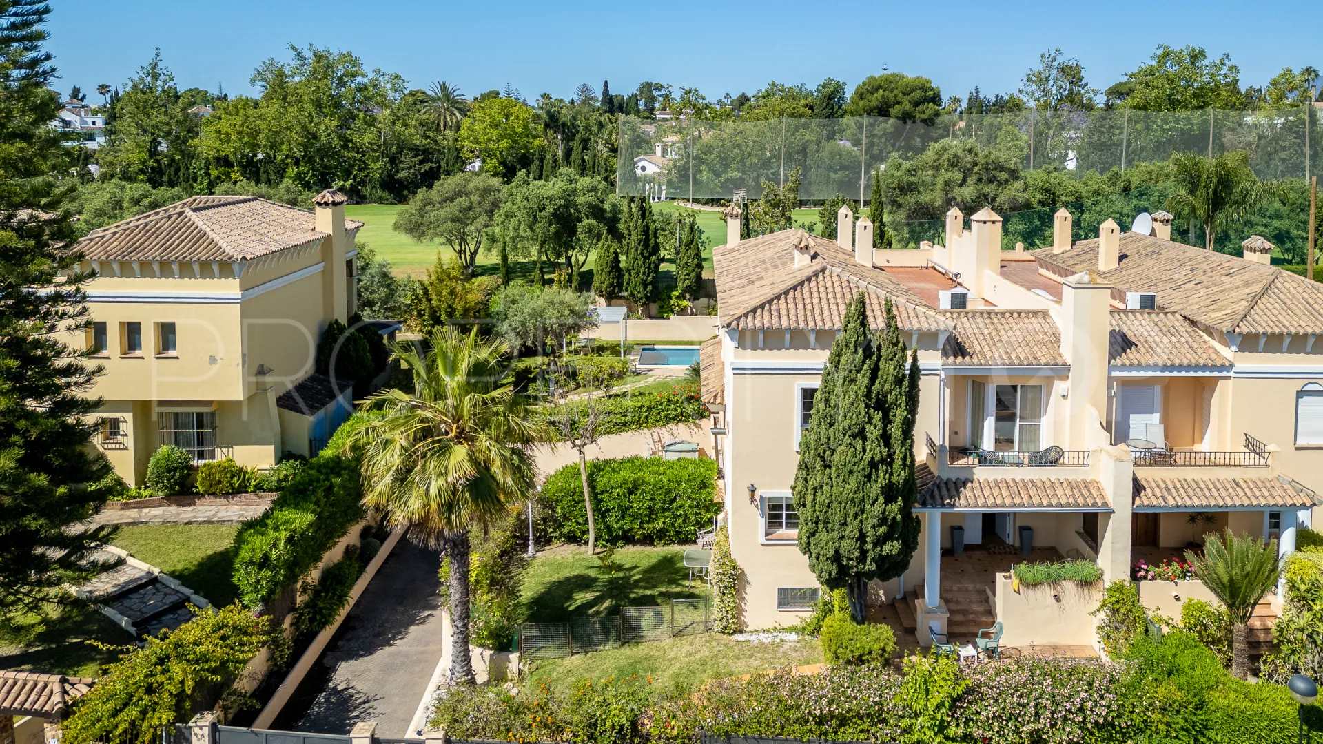 5 bedrooms semi detached house in Guadalmina Alta for sale