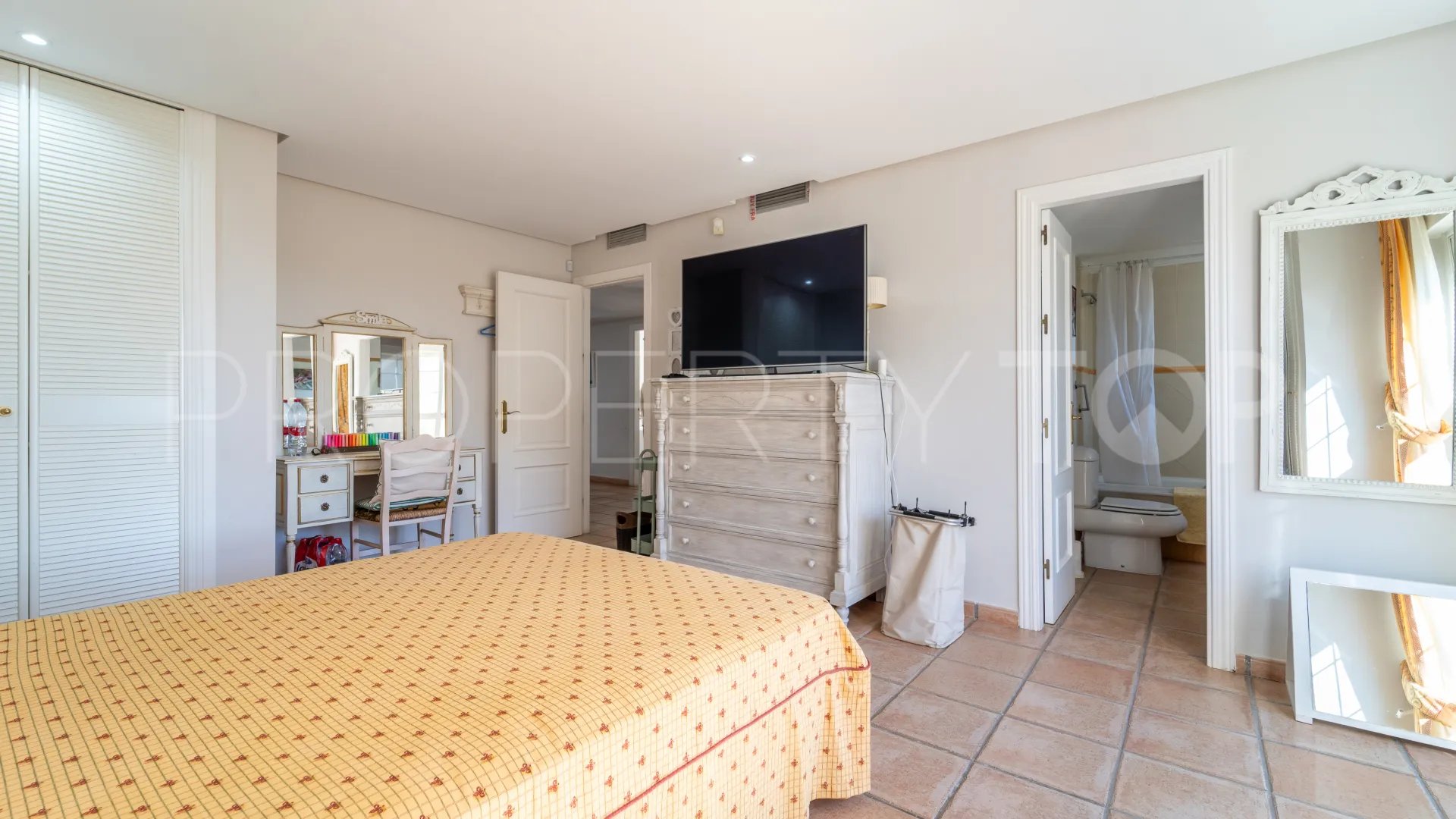 5 bedrooms semi detached house in Guadalmina Alta for sale