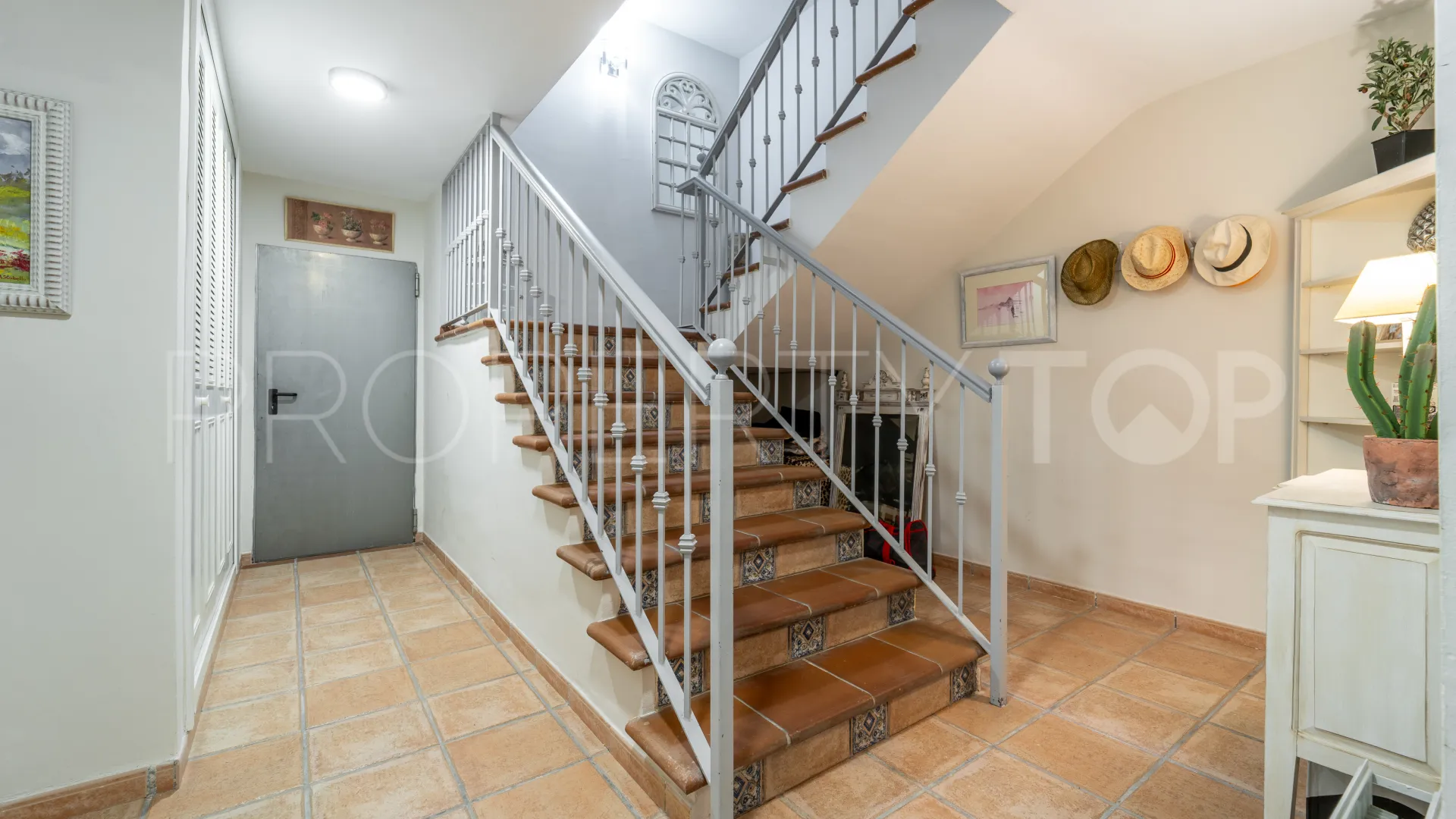 5 bedrooms semi detached house in Guadalmina Alta for sale