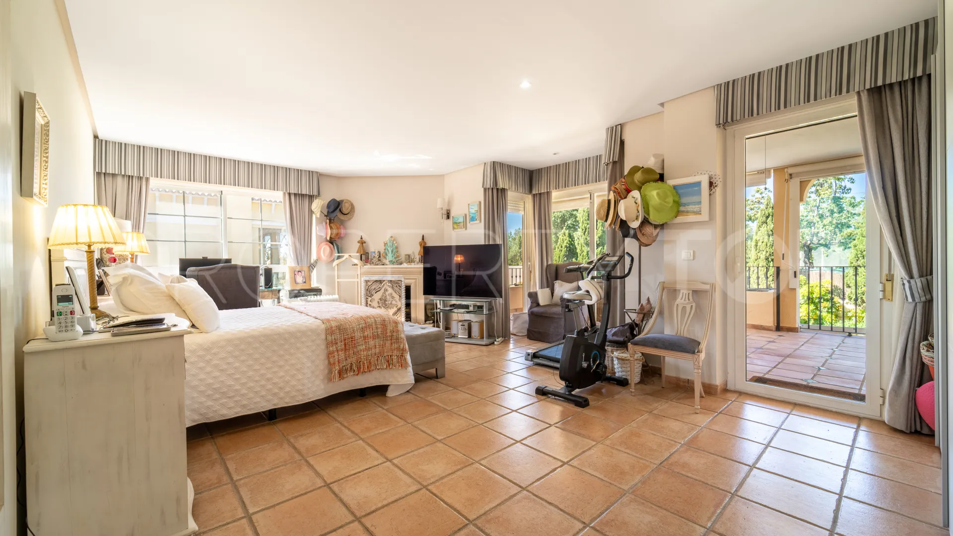 5 bedrooms semi detached house in Guadalmina Alta for sale