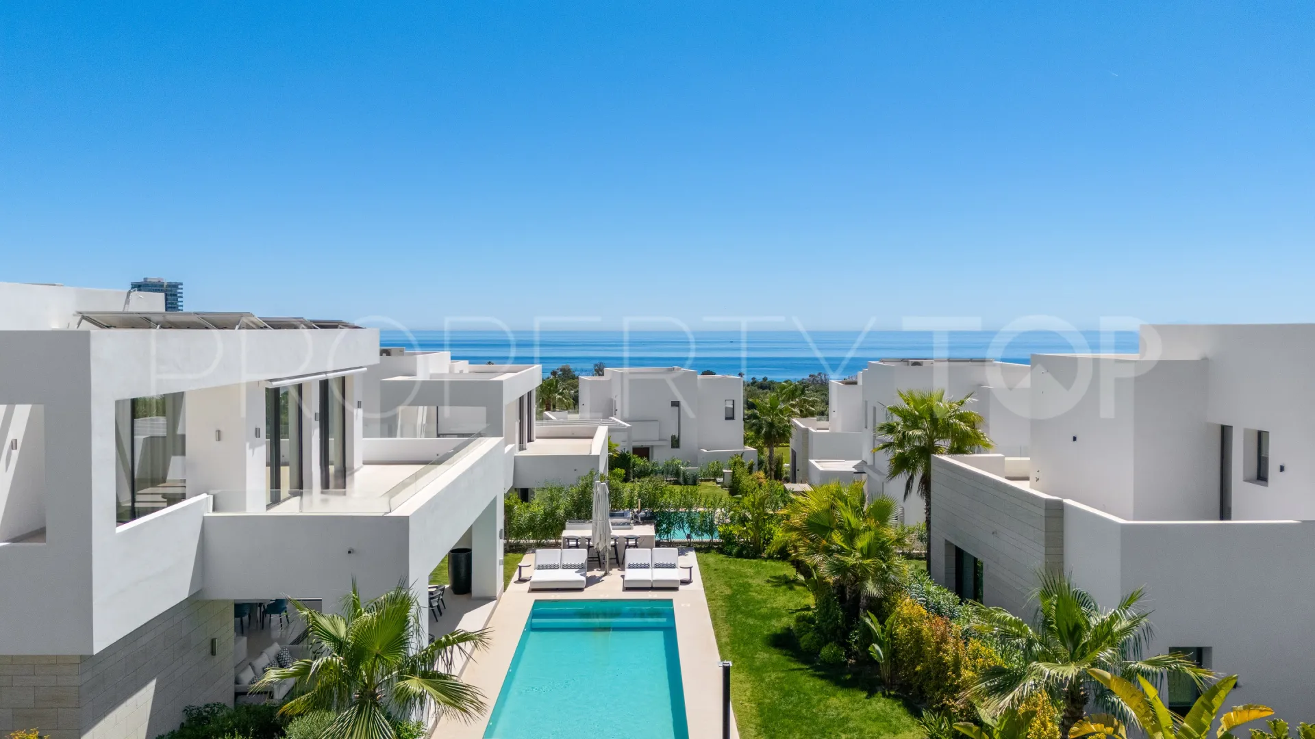Se vende villa de 5 dormitorios en La Finca de Marbella