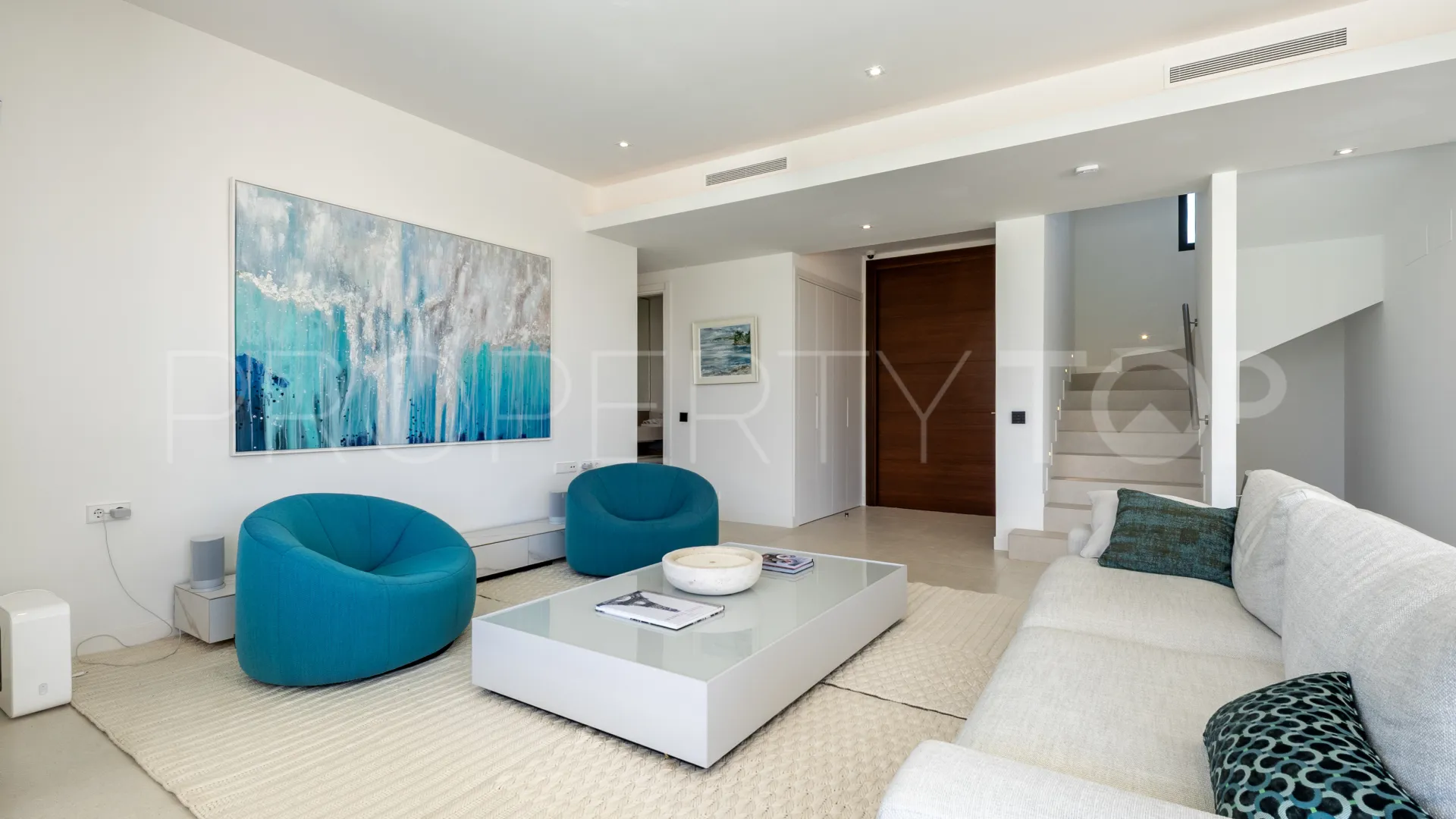 Se vende villa de 5 dormitorios en La Finca de Marbella