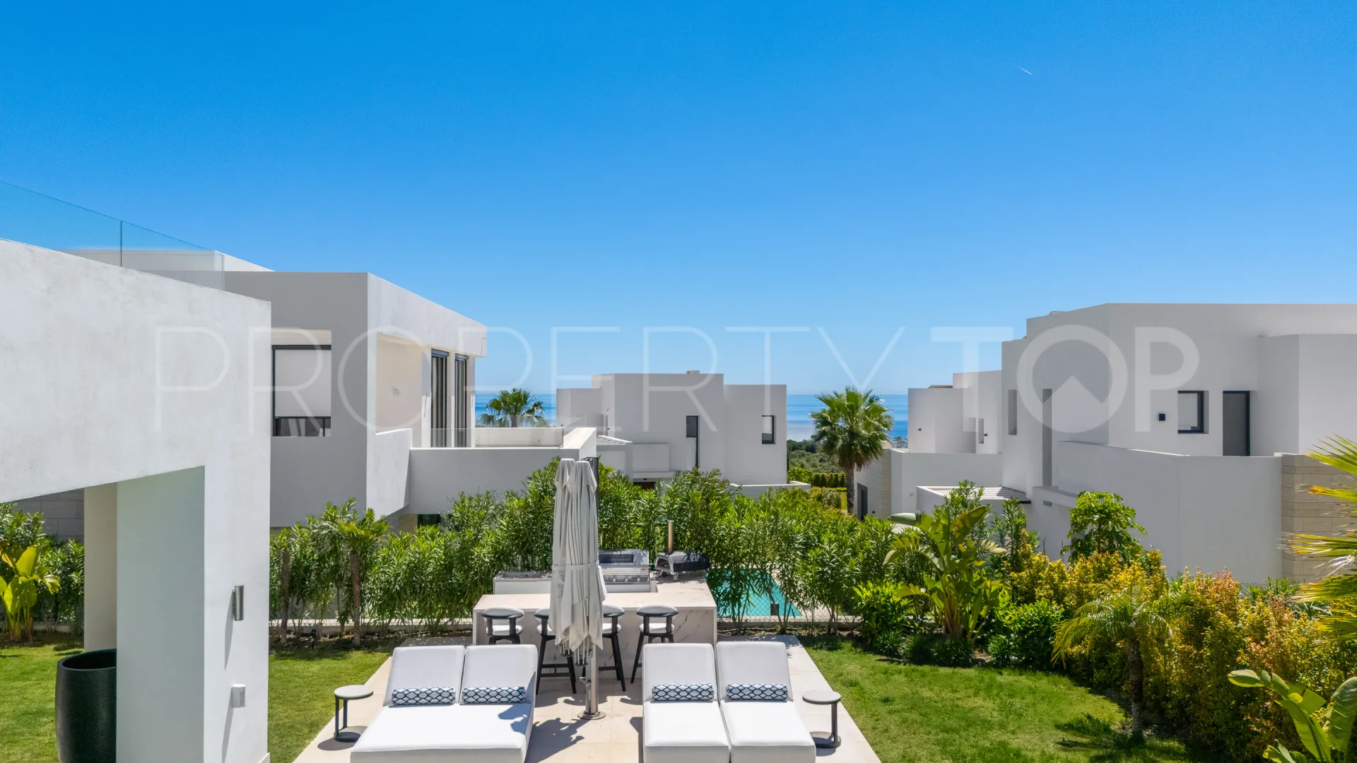Se vende villa de 5 dormitorios en La Finca de Marbella