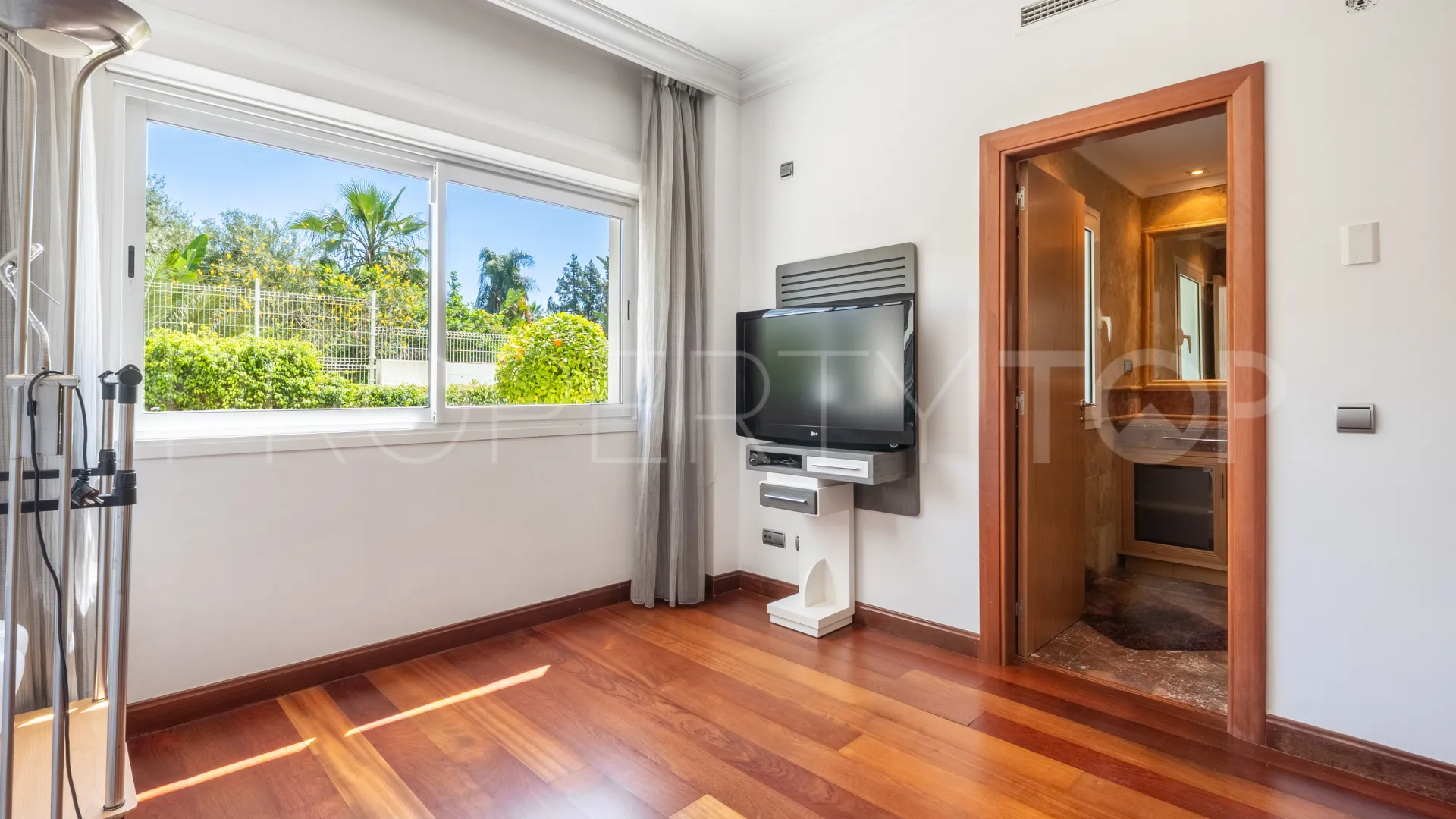 El Embrujo Banús, apartamento planta baja en venta de 3 dormitorios