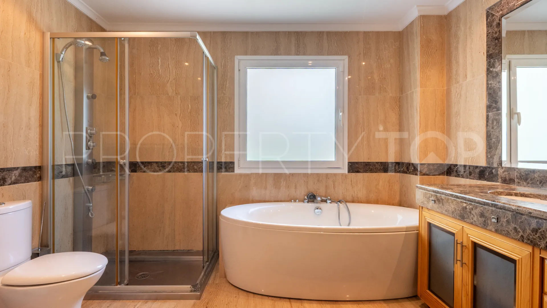 El Embrujo Banús, apartamento planta baja en venta de 3 dormitorios