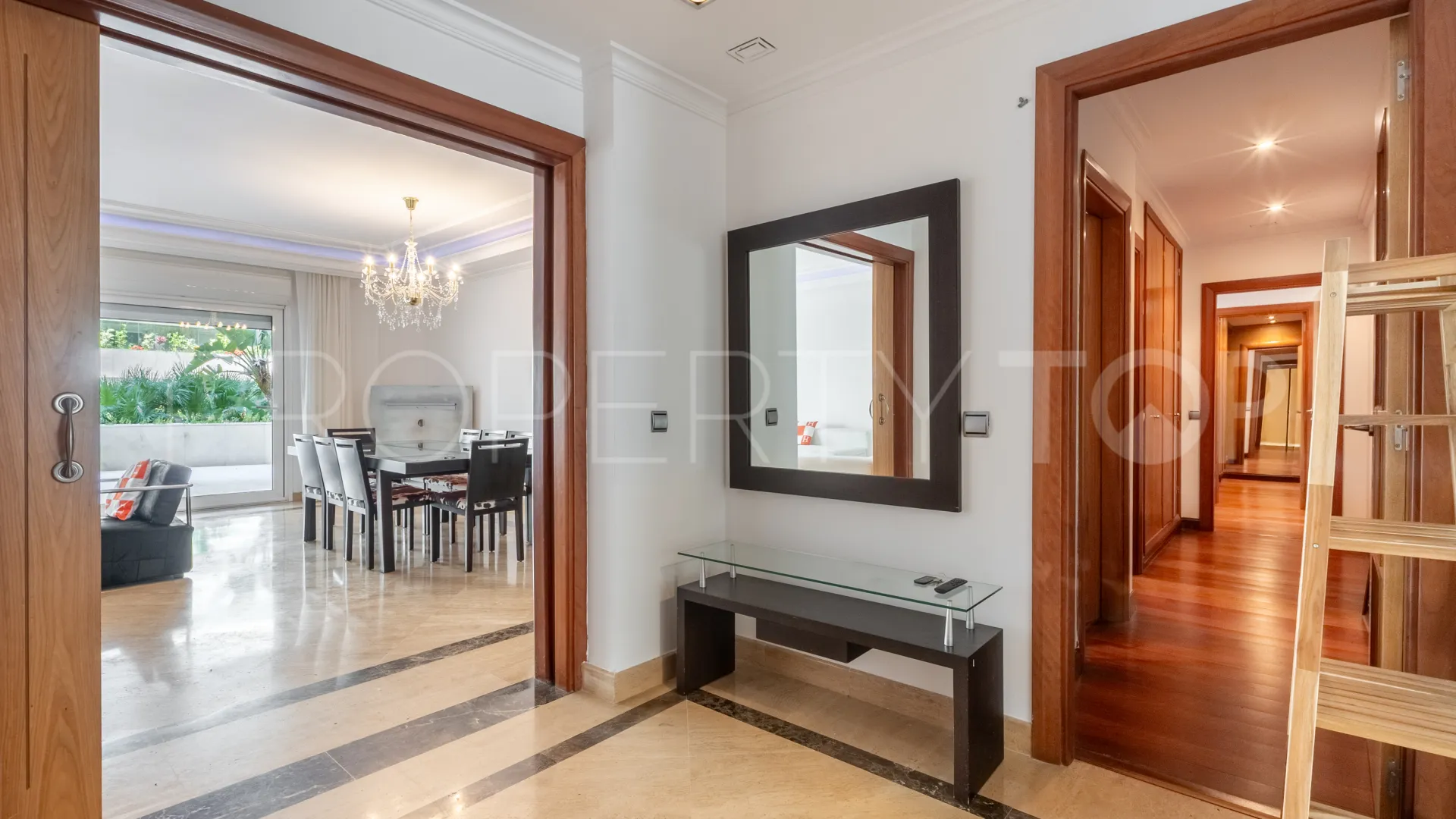 El Embrujo Banús, apartamento planta baja en venta de 3 dormitorios
