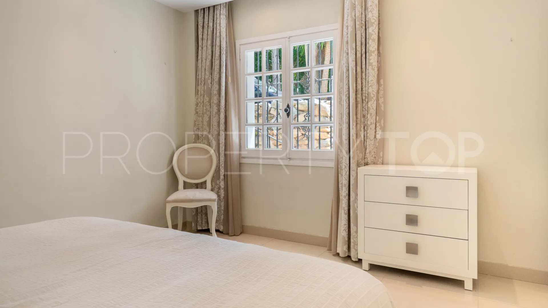 Hotel Puente Romano apartment for sale
