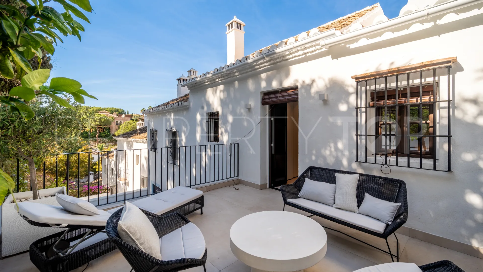 Buy 2 bedrooms town house in Lomas Pueblo