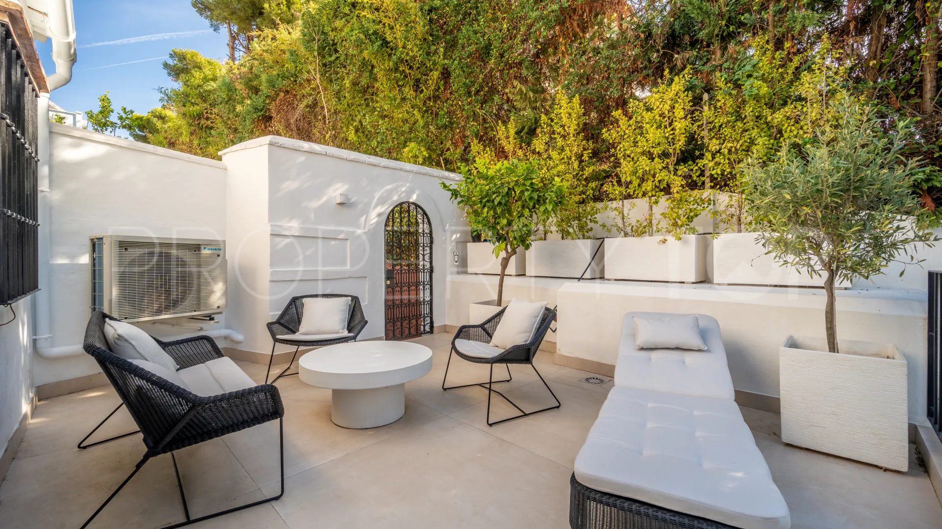 Buy 2 bedrooms town house in Lomas Pueblo