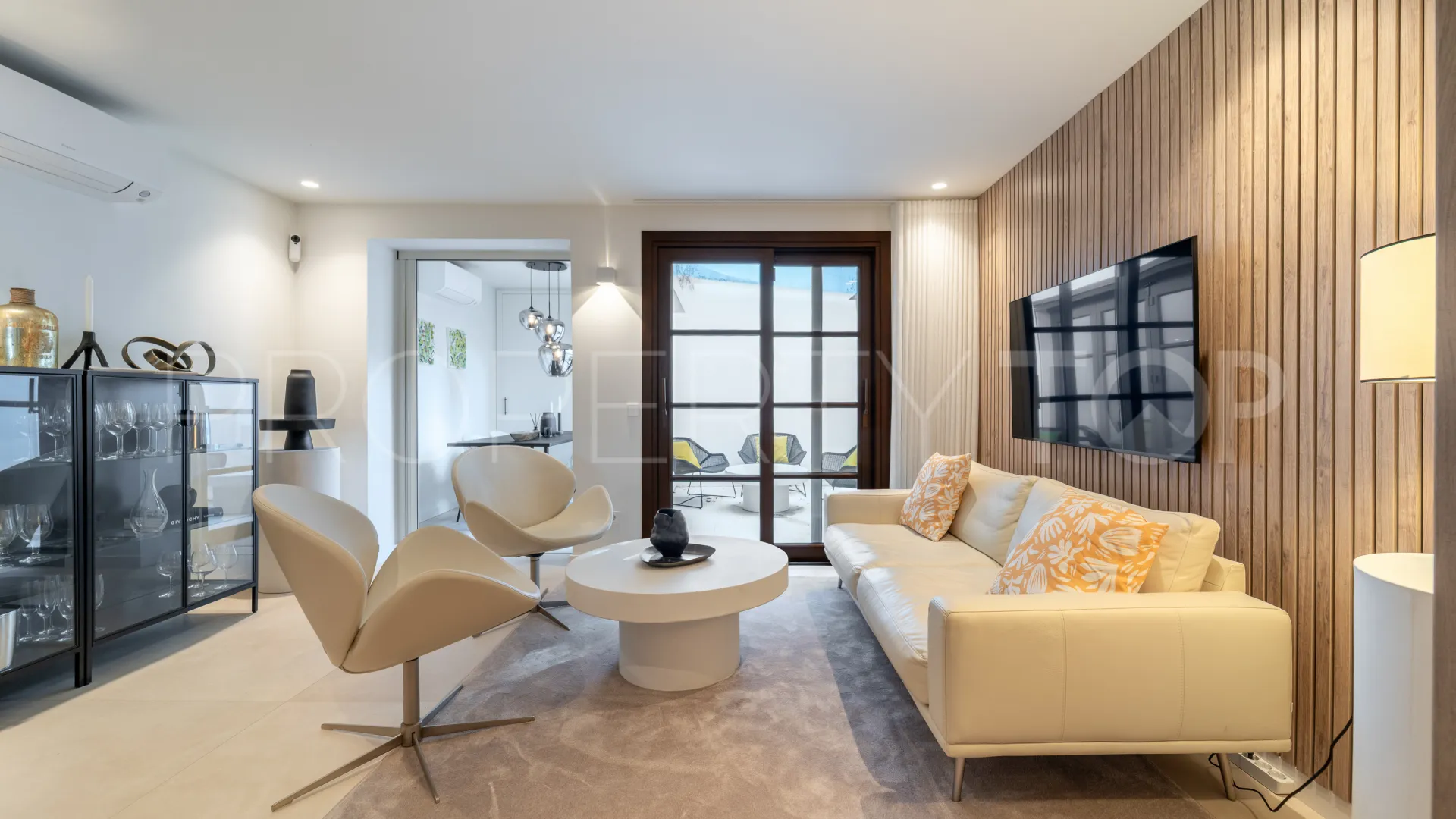 Buy 2 bedrooms town house in Lomas Pueblo