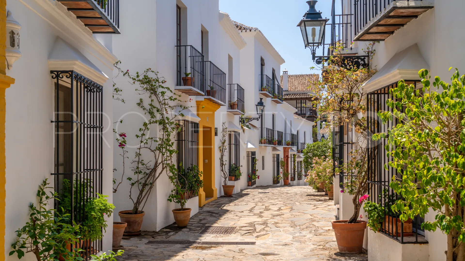 Buy 2 bedrooms town house in Lomas Pueblo