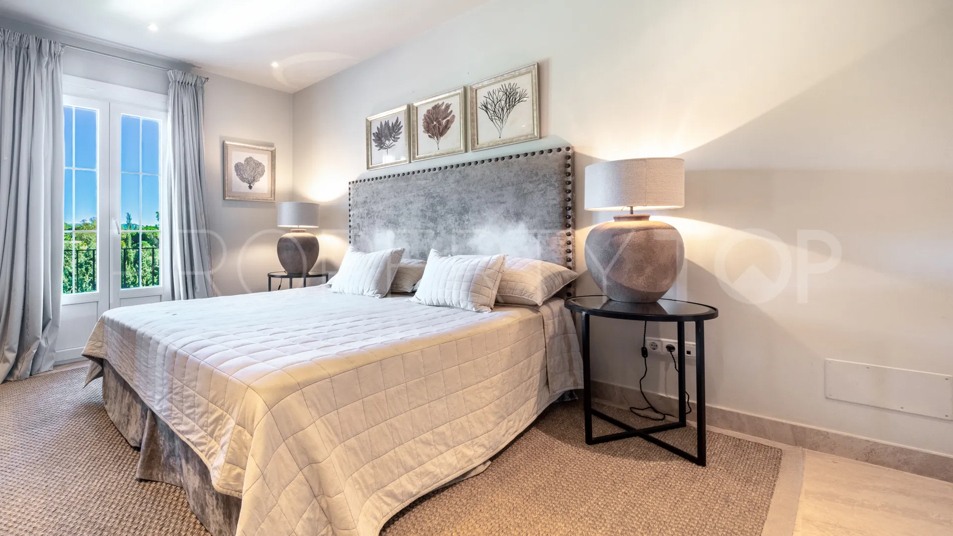 Penthouse in Puente Romano II for sale