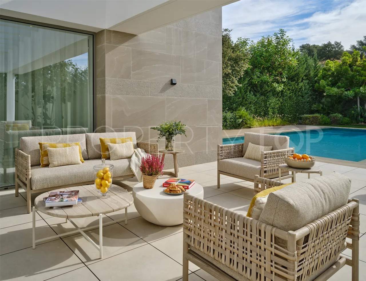 Villa con 5 dormitorios en venta en El Paraiso