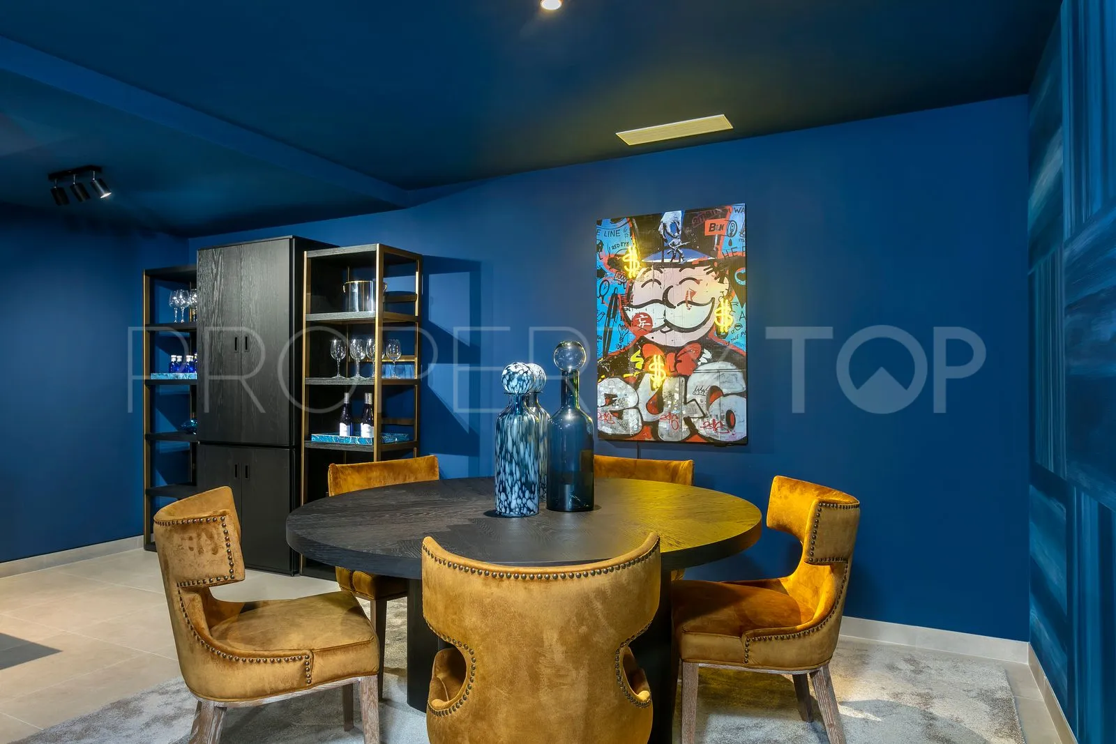 Villa con 5 dormitorios en venta en El Paraiso
