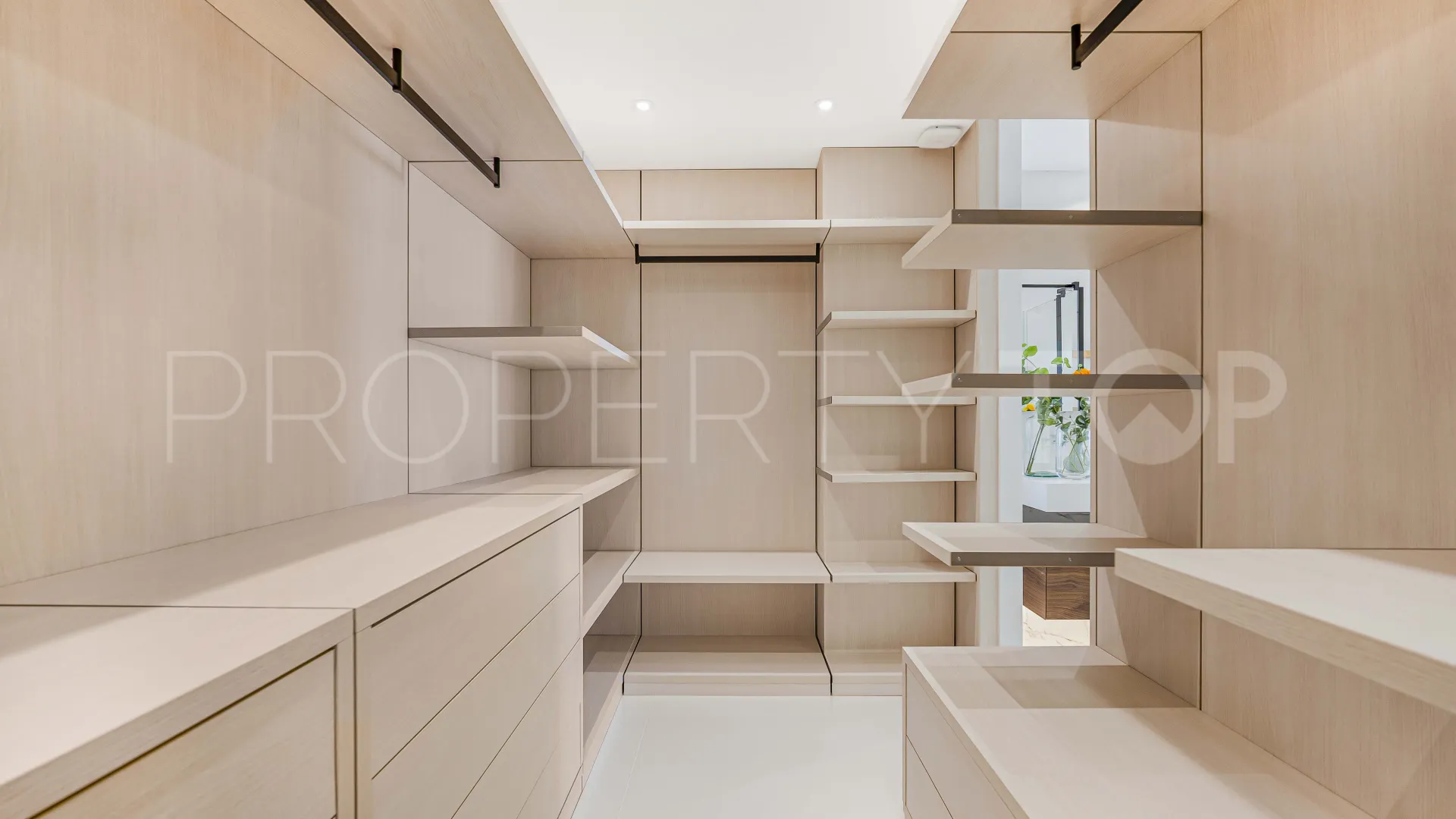Apartamento con 4 dormitorios en venta en Gray D'Albion
