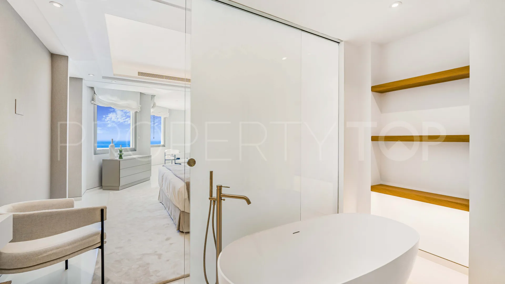 Apartamento con 4 dormitorios en venta en Gray D'Albion