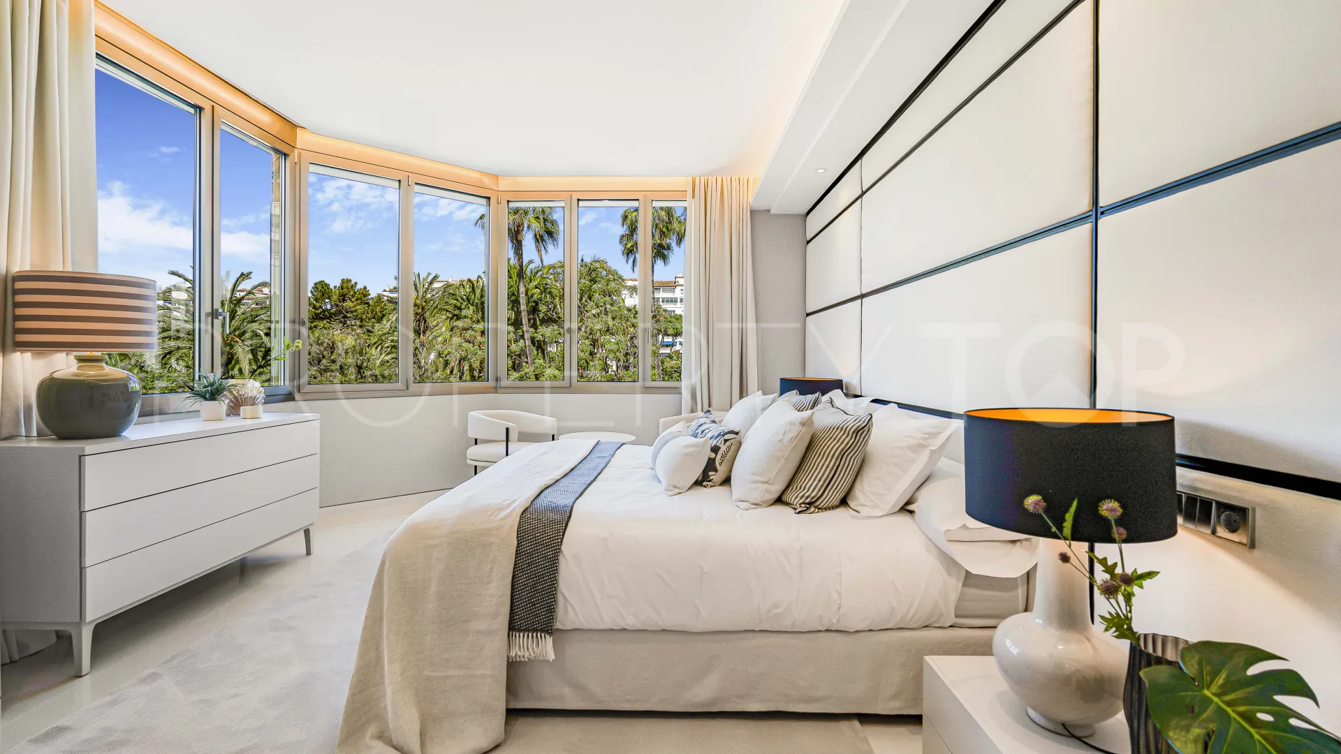 Apartamento con 4 dormitorios en venta en Gray D'Albion
