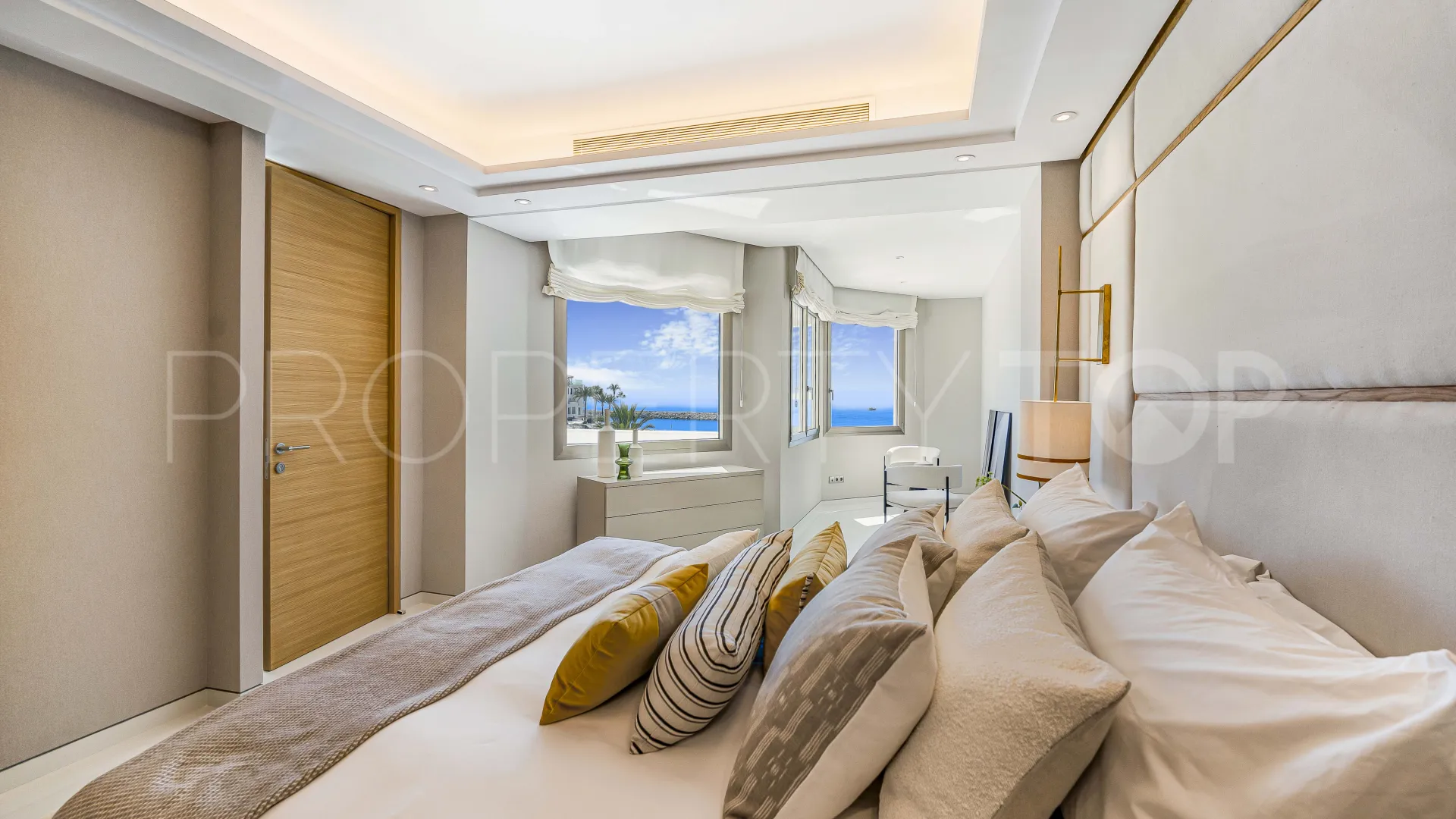 Apartamento con 4 dormitorios en venta en Gray D'Albion