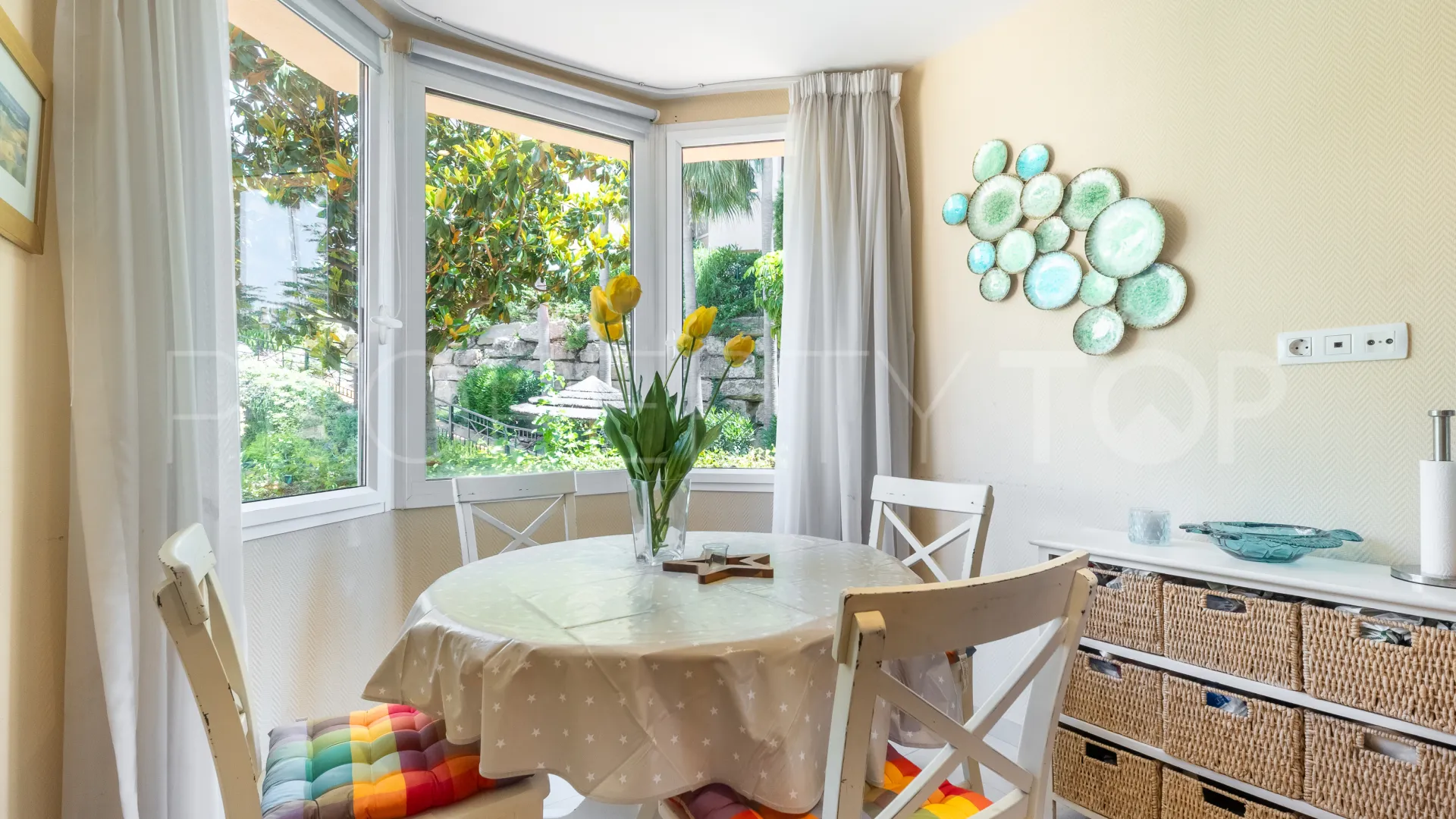 Albatross Hill apartment for sale