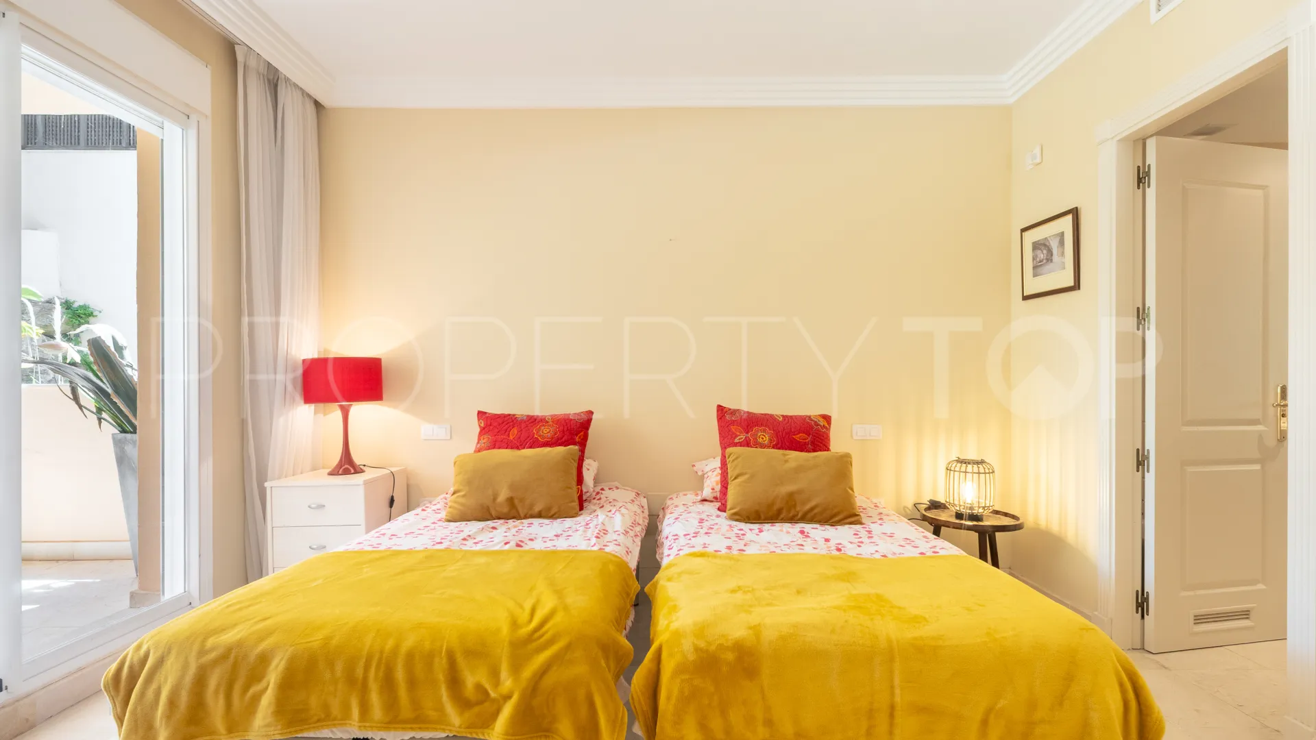Albatross Hill apartment for sale