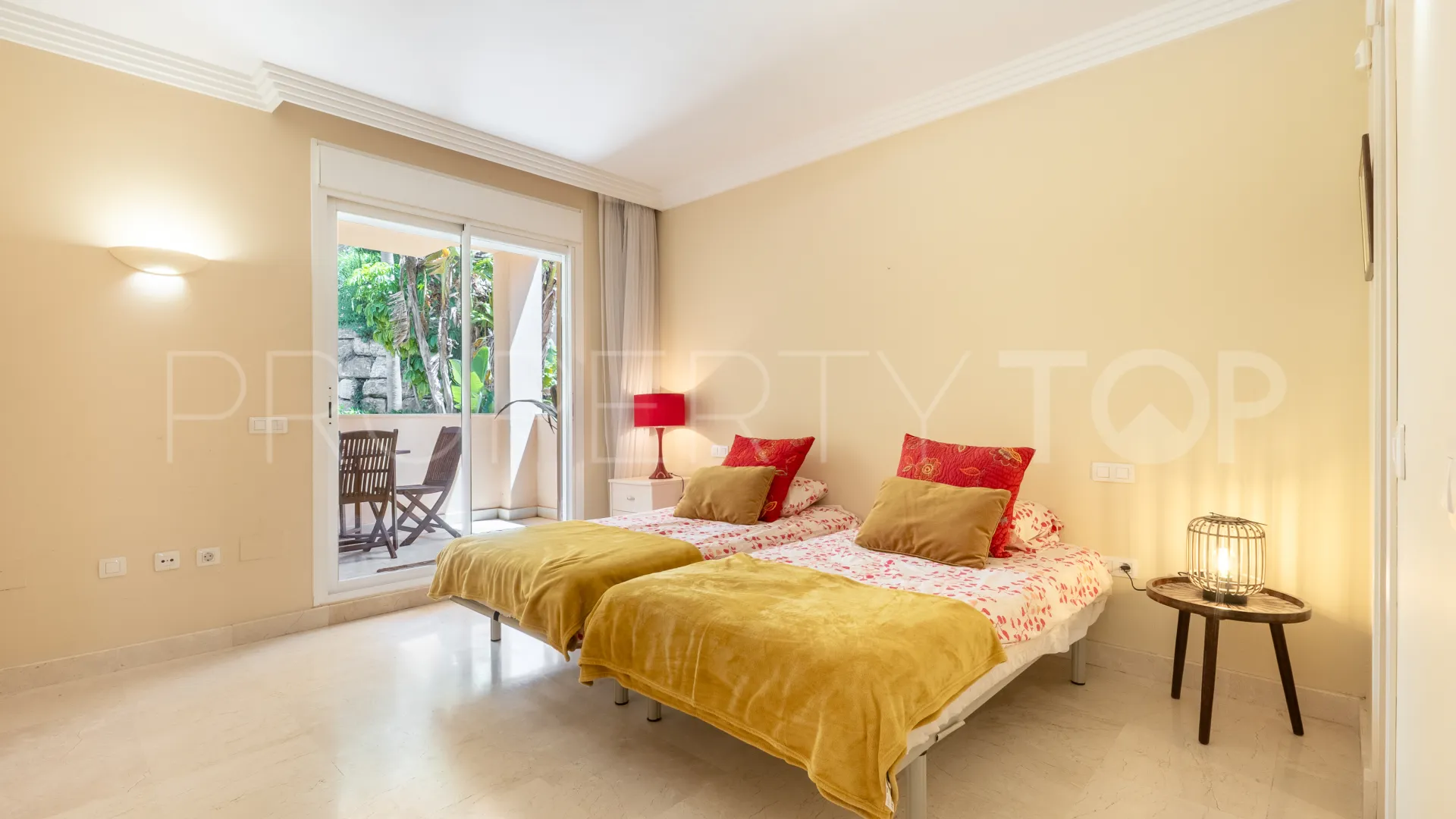 Albatross Hill apartment for sale