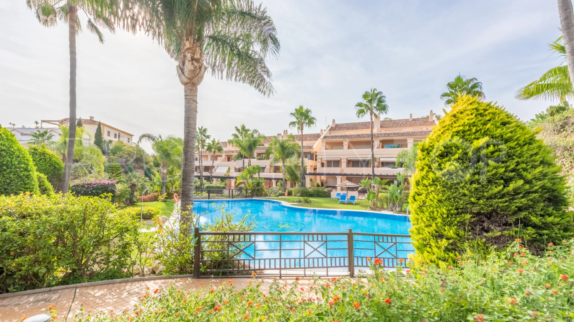Albatross Hill apartment for sale