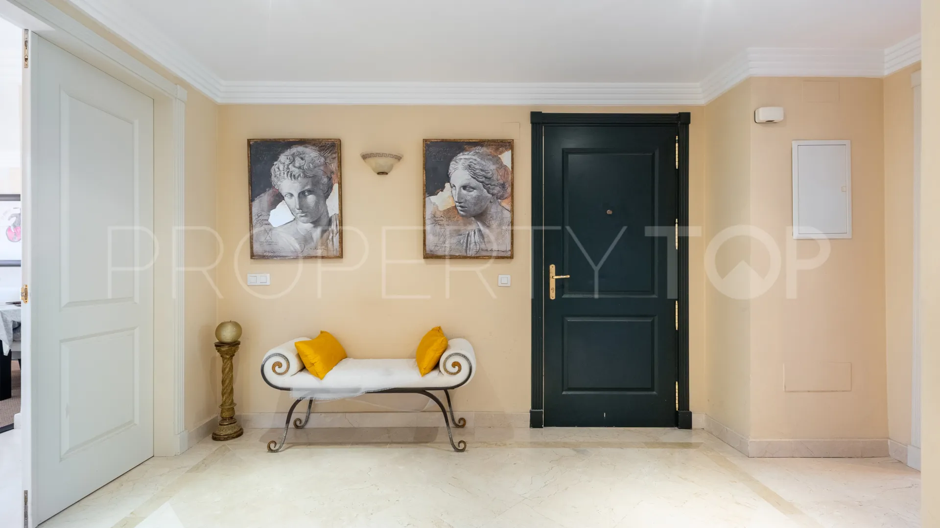 Albatross Hill apartment for sale