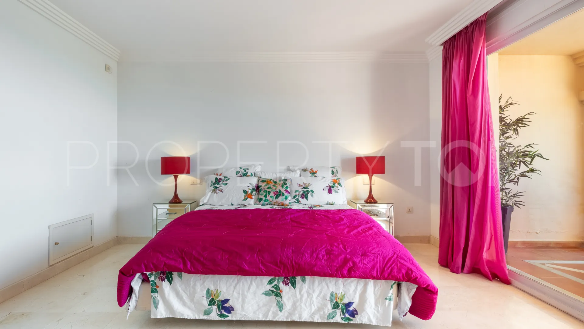 Albatross Hill apartment for sale
