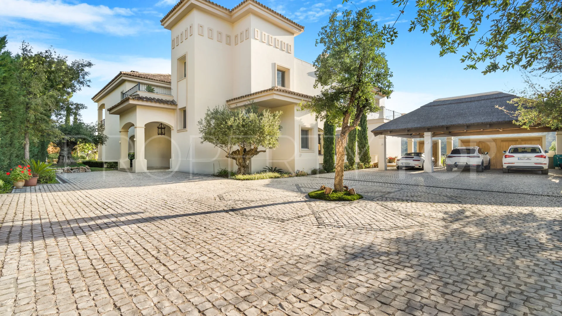 Villa for sale in Monte Mayor with 6 bedrooms