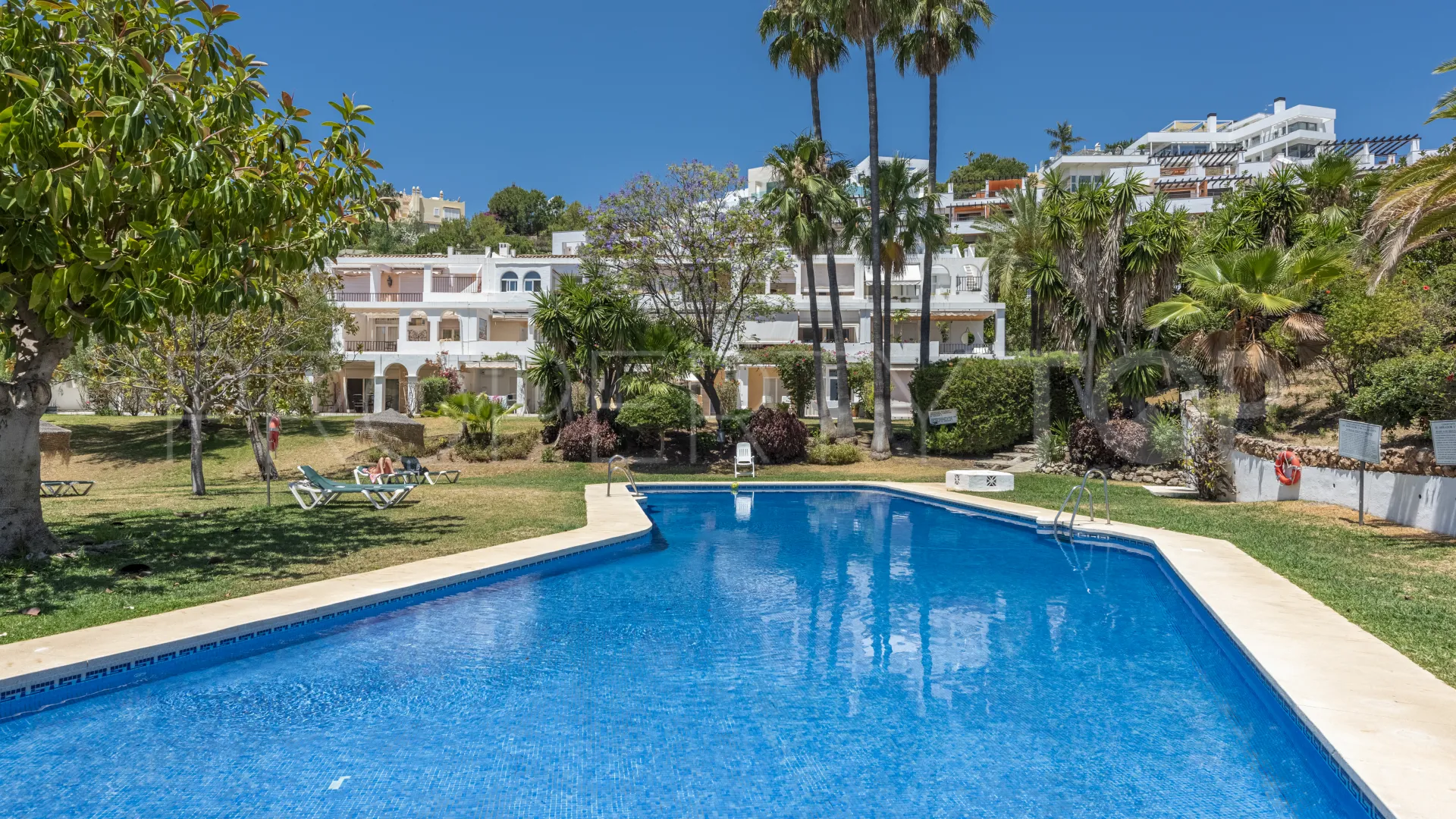 4 bedrooms La Quinta town house for sale