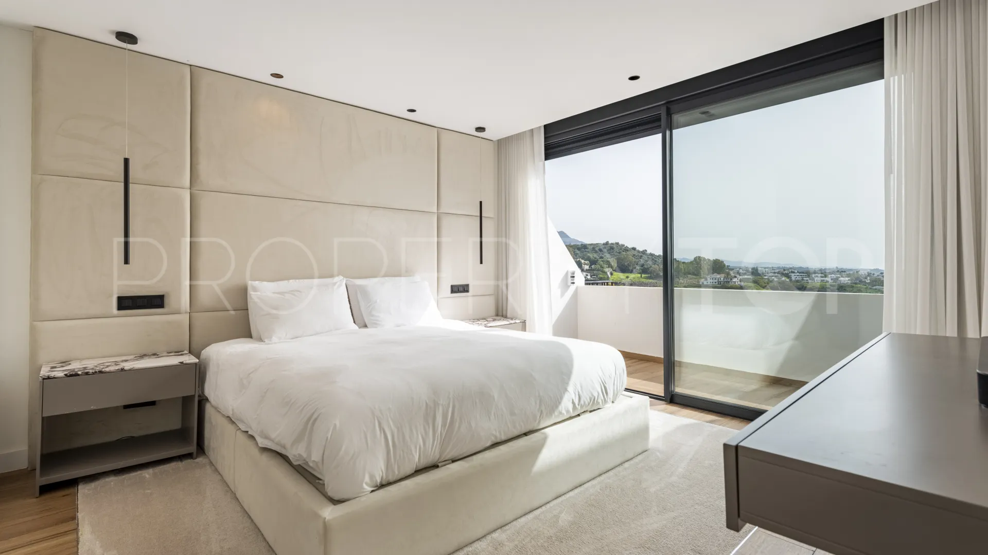 4 bedrooms La Quinta town house for sale
