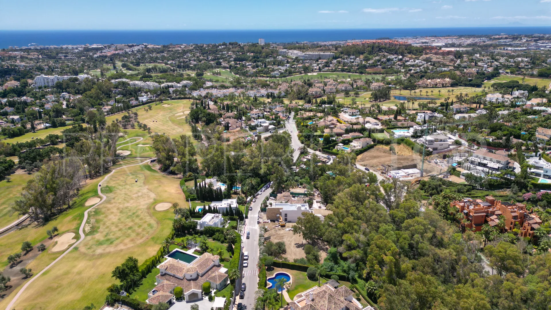 La Cerquilla plot for sale