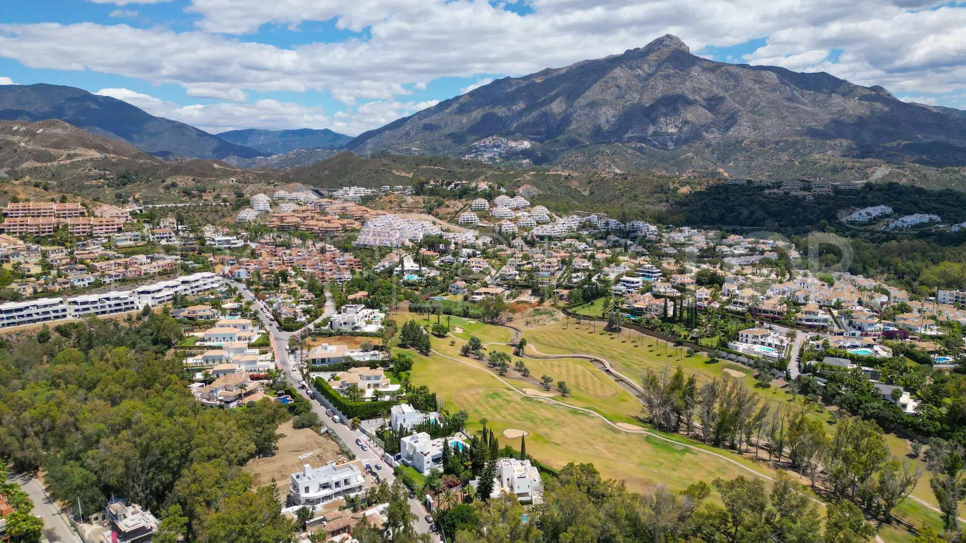 La Cerquilla plot for sale