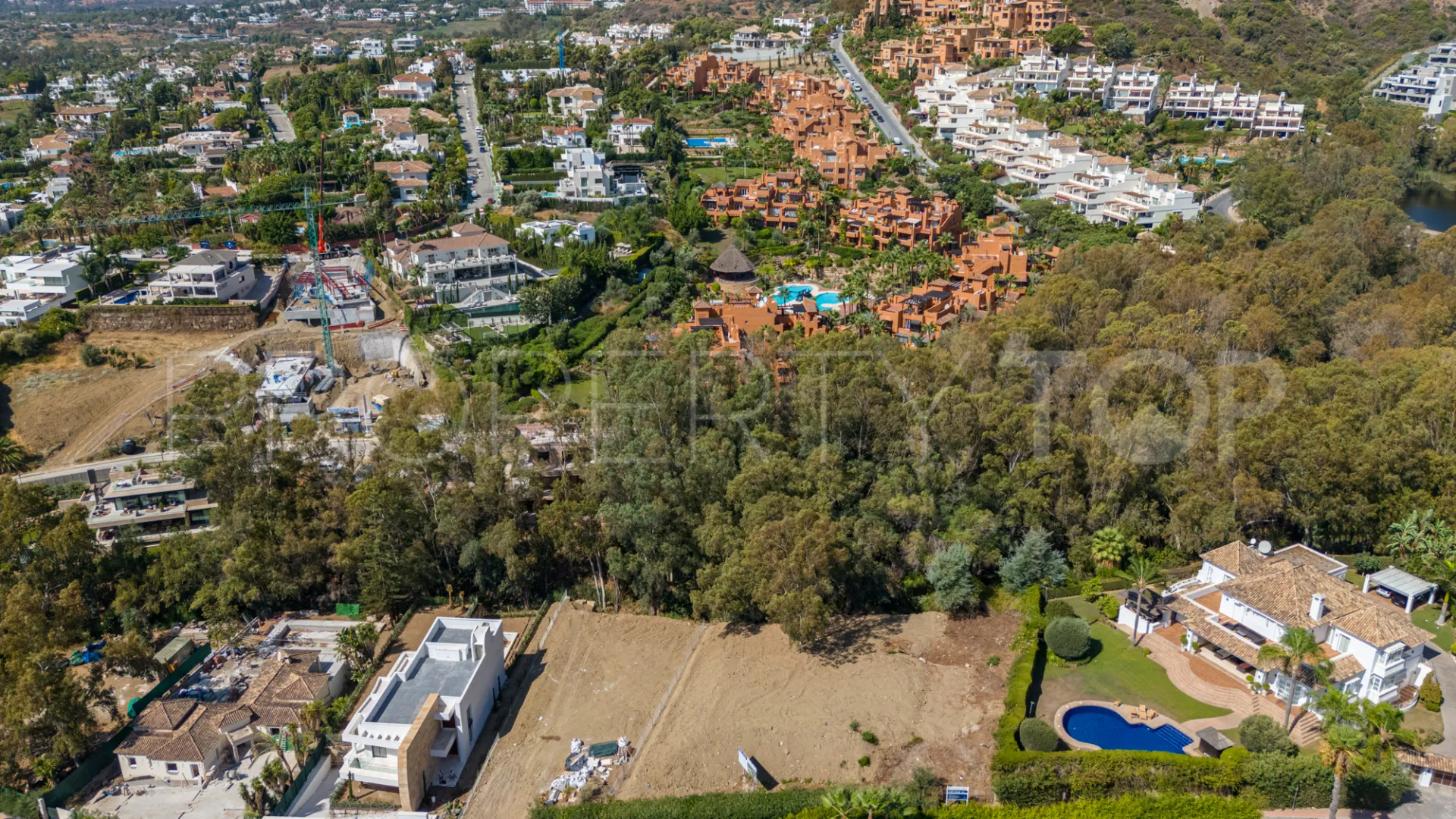 La Cerquilla plot for sale