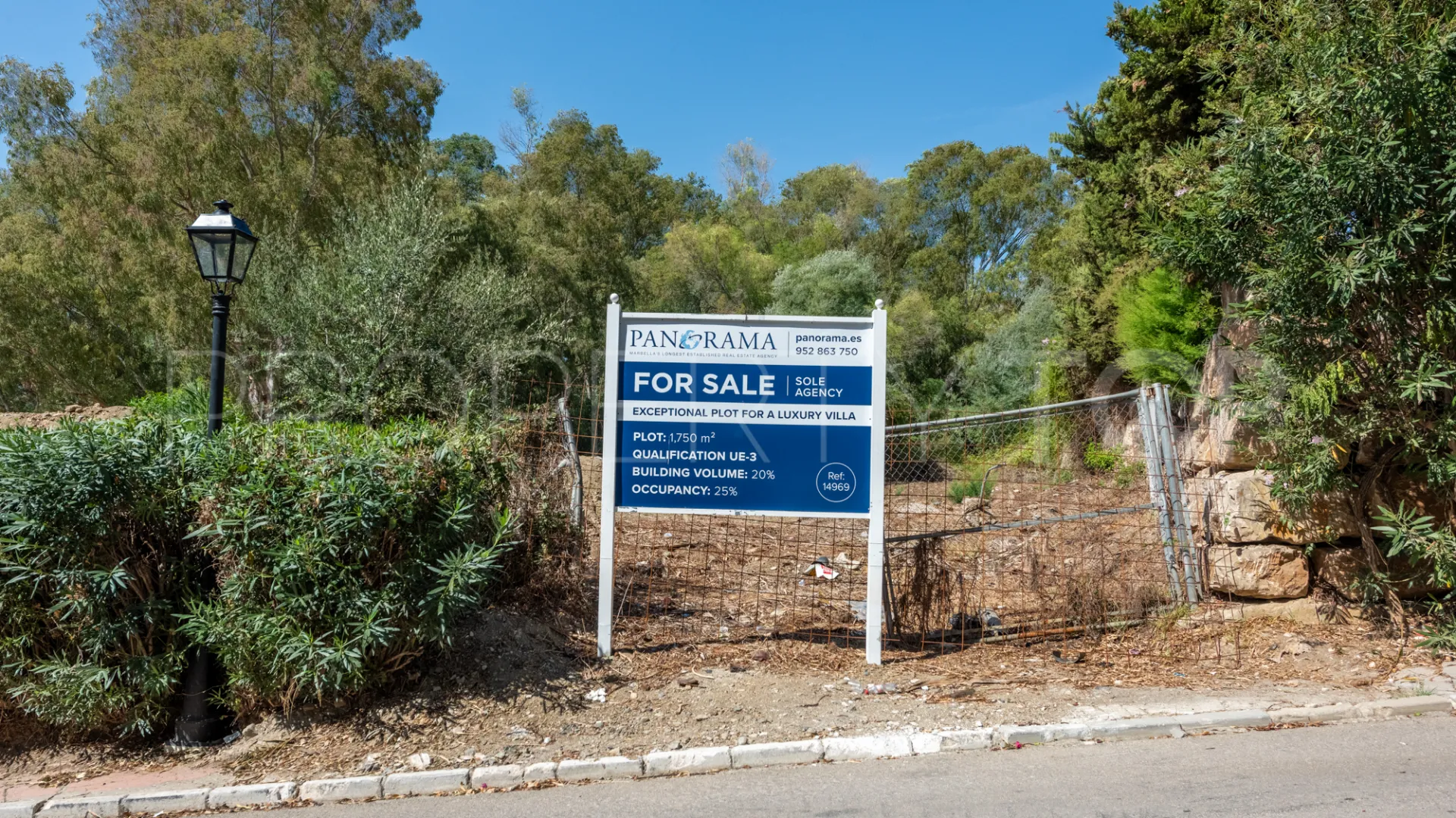 La Cerquilla plot for sale