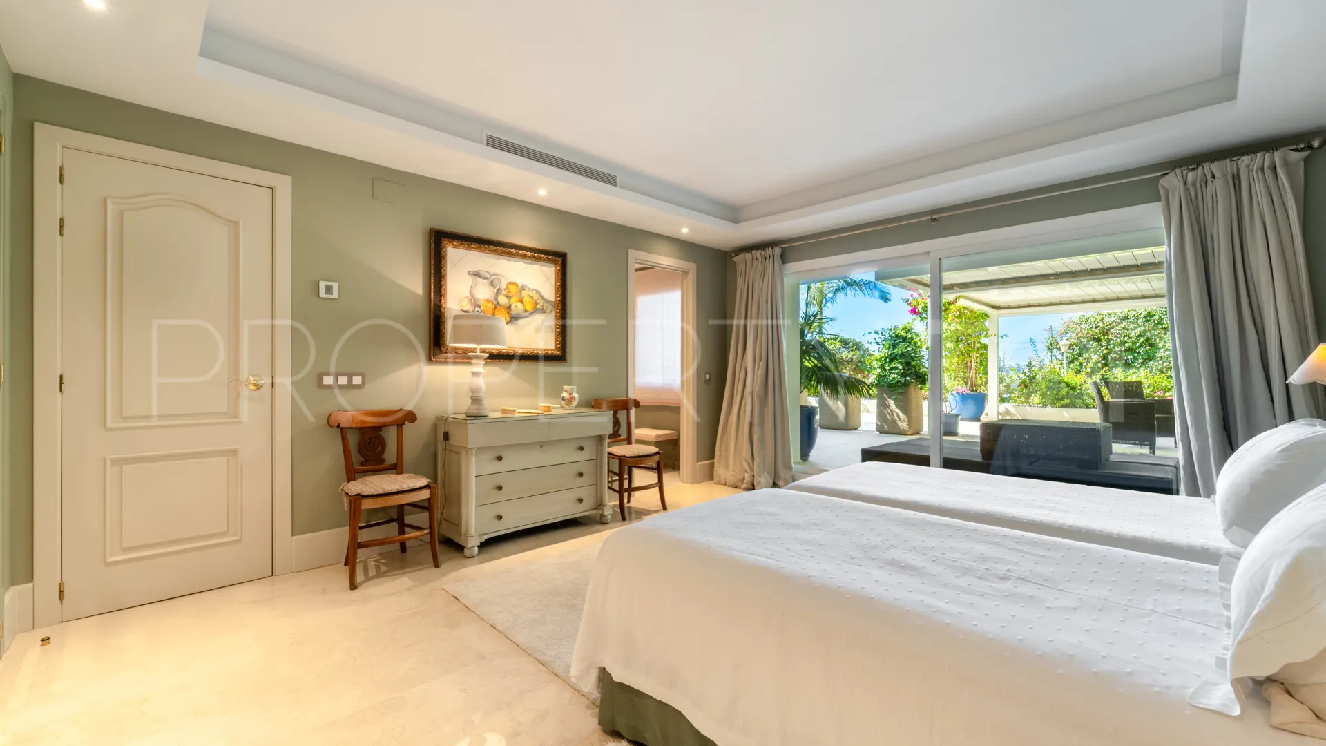 Se vende apartamento planta baja de 3 dormitorios en Las Terrazas de Las Lomas