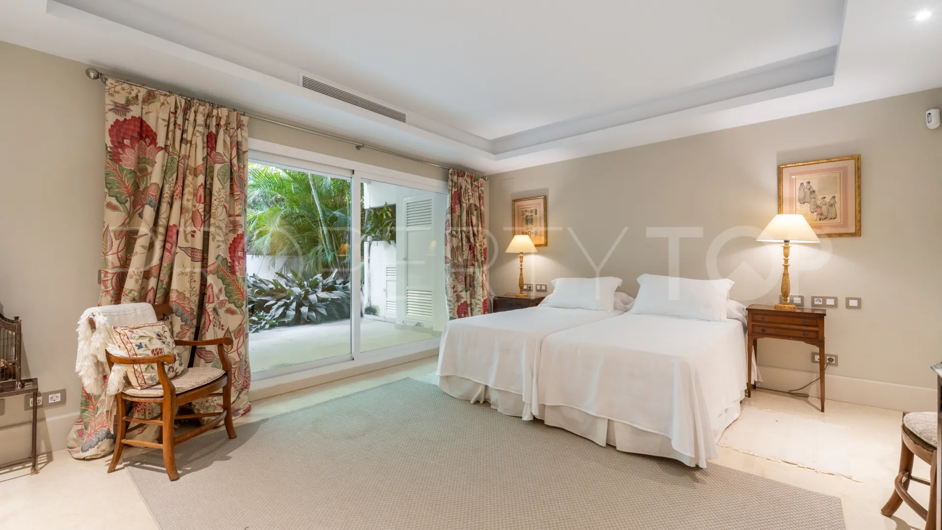 Se vende apartamento planta baja de 3 dormitorios en Las Terrazas de Las Lomas