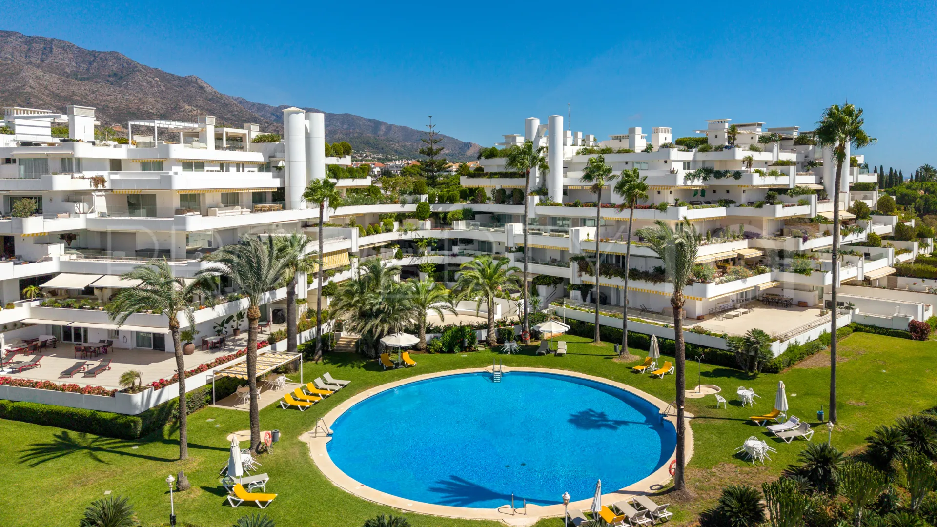 Se vende apartamento planta baja de 3 dormitorios en Las Terrazas de Las Lomas