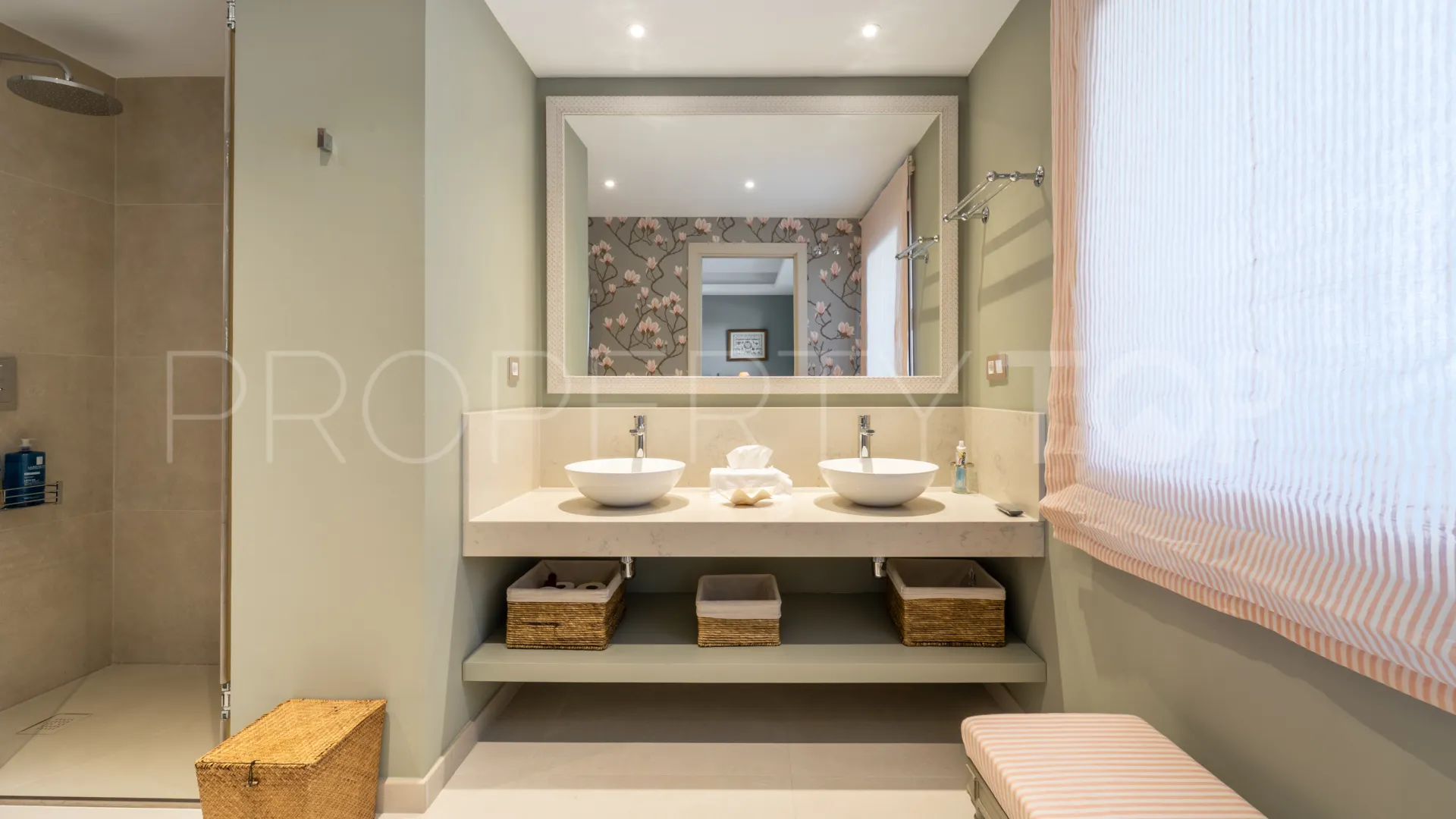 Se vende apartamento planta baja de 3 dormitorios en Las Terrazas de Las Lomas