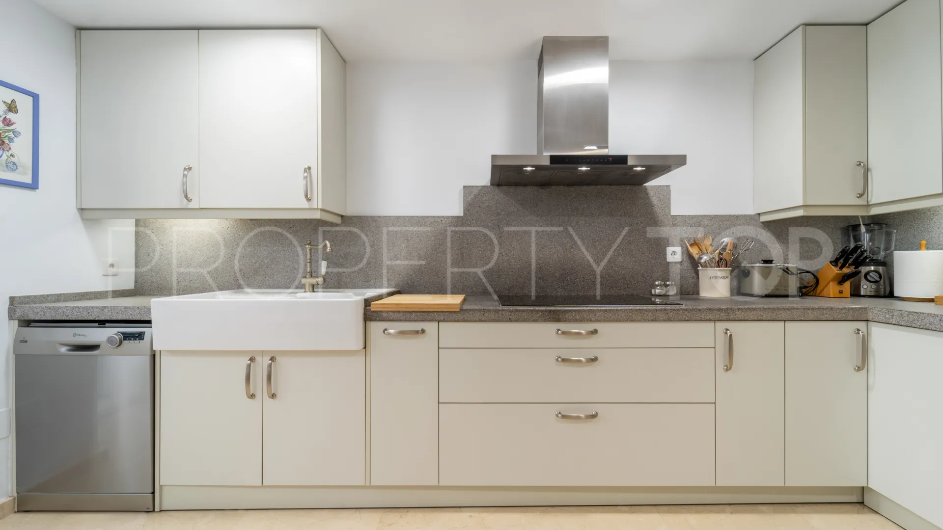 Se vende apartamento planta baja de 3 dormitorios en Las Terrazas de Las Lomas