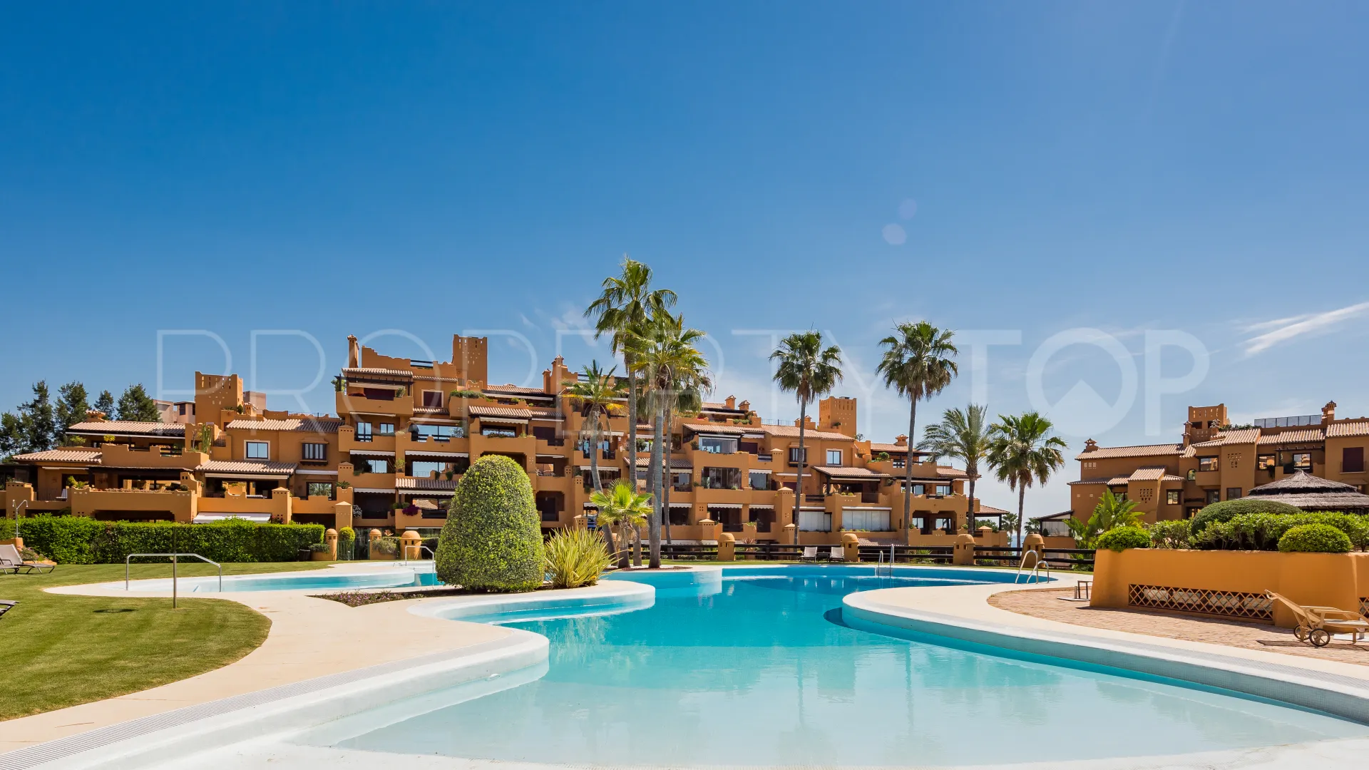 Se vende apartamento en Los Granados del Mar de 3 dormitorios