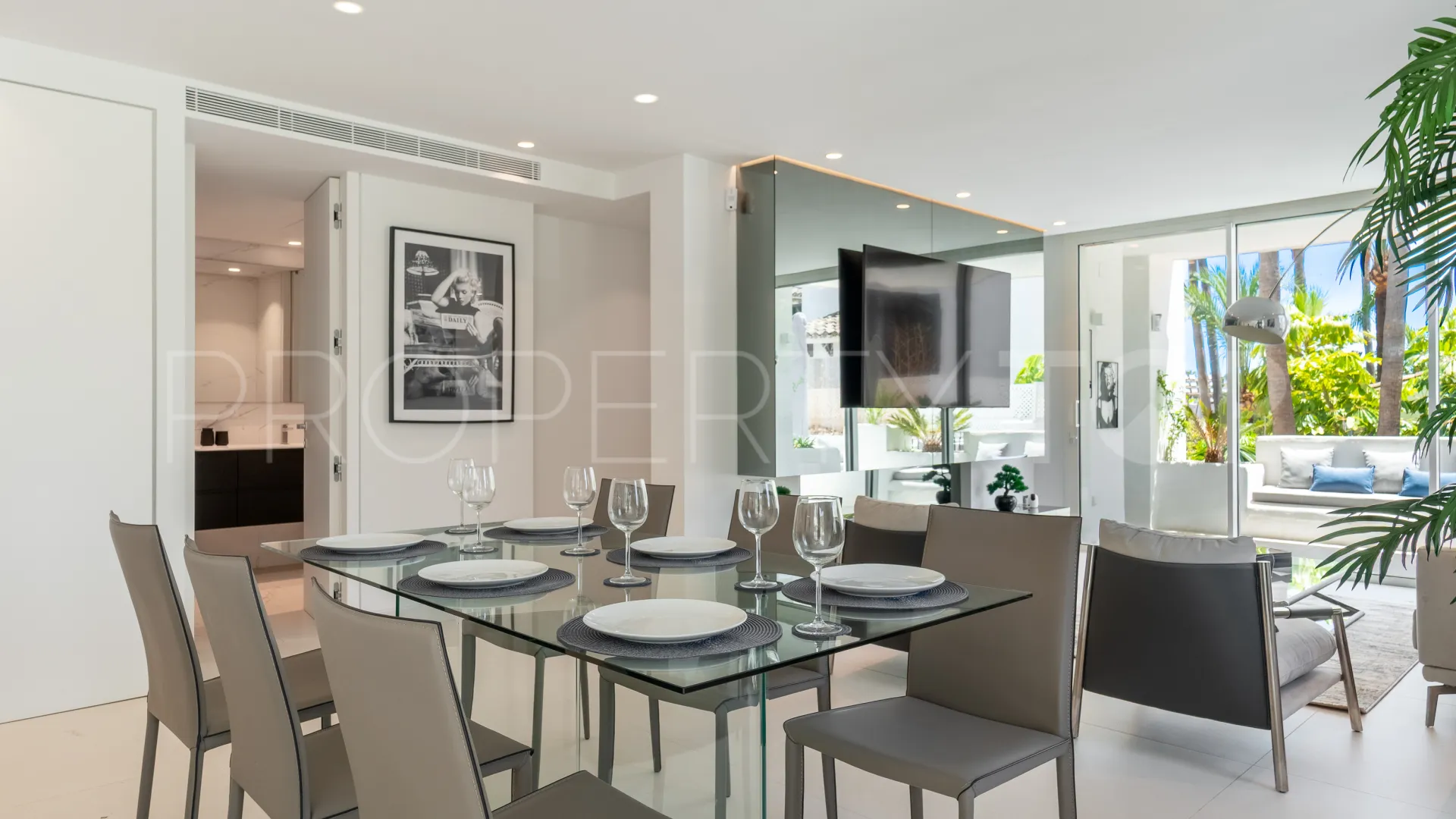 3 bedrooms apartment in Marina Puente Romano for sale
