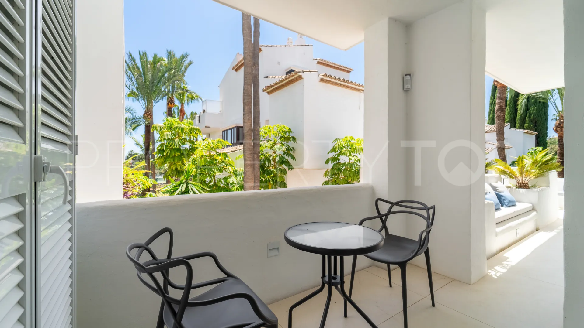 3 bedrooms apartment in Marina Puente Romano for sale