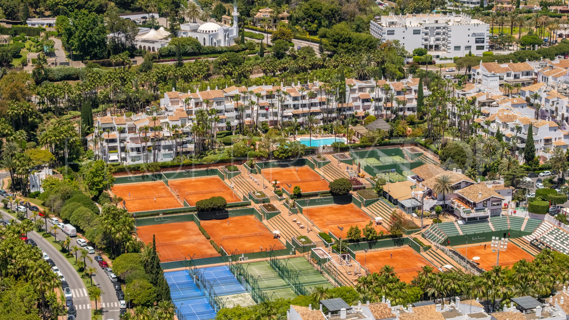 3 bedrooms apartment in Marina Puente Romano for sale