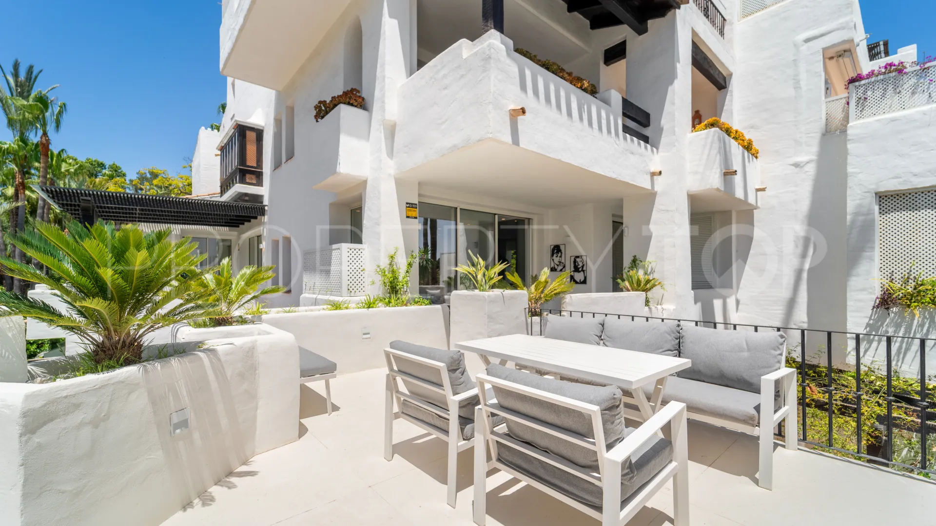 3 bedrooms apartment in Marina Puente Romano for sale