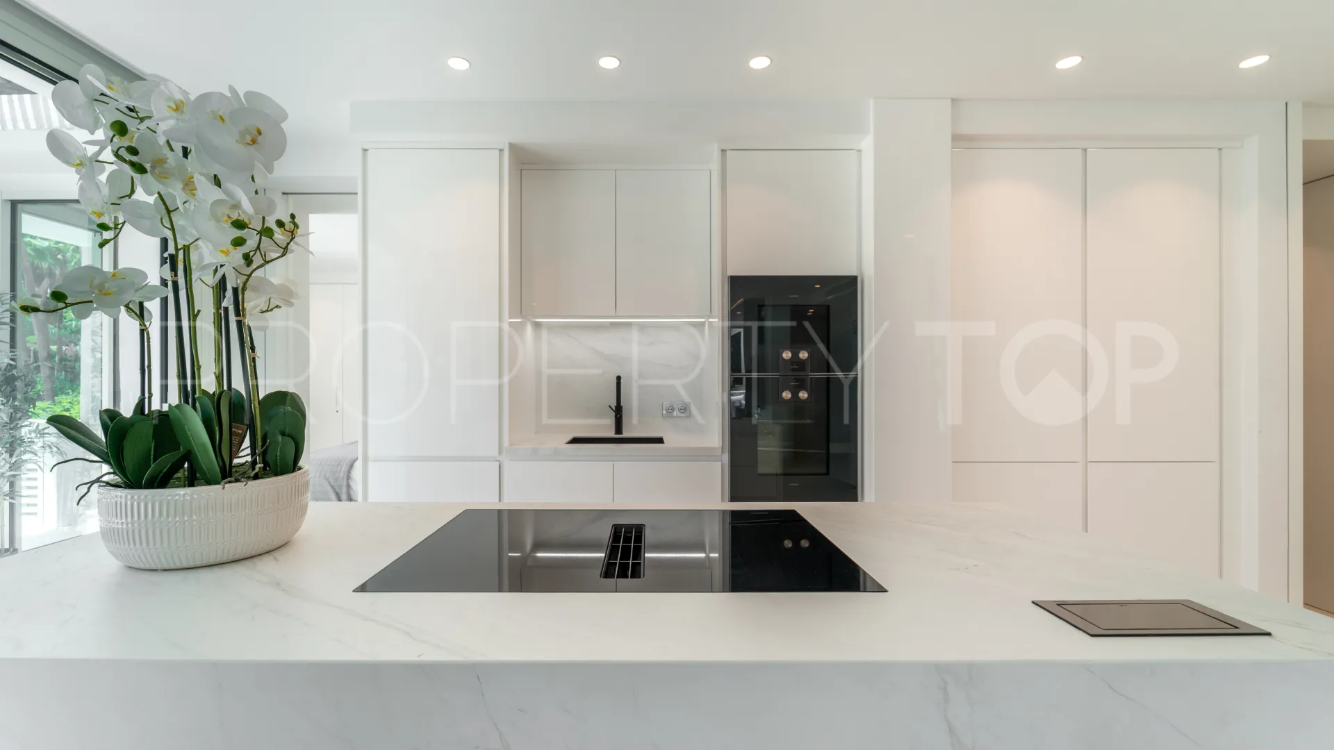 3 bedrooms apartment in Marina Puente Romano for sale