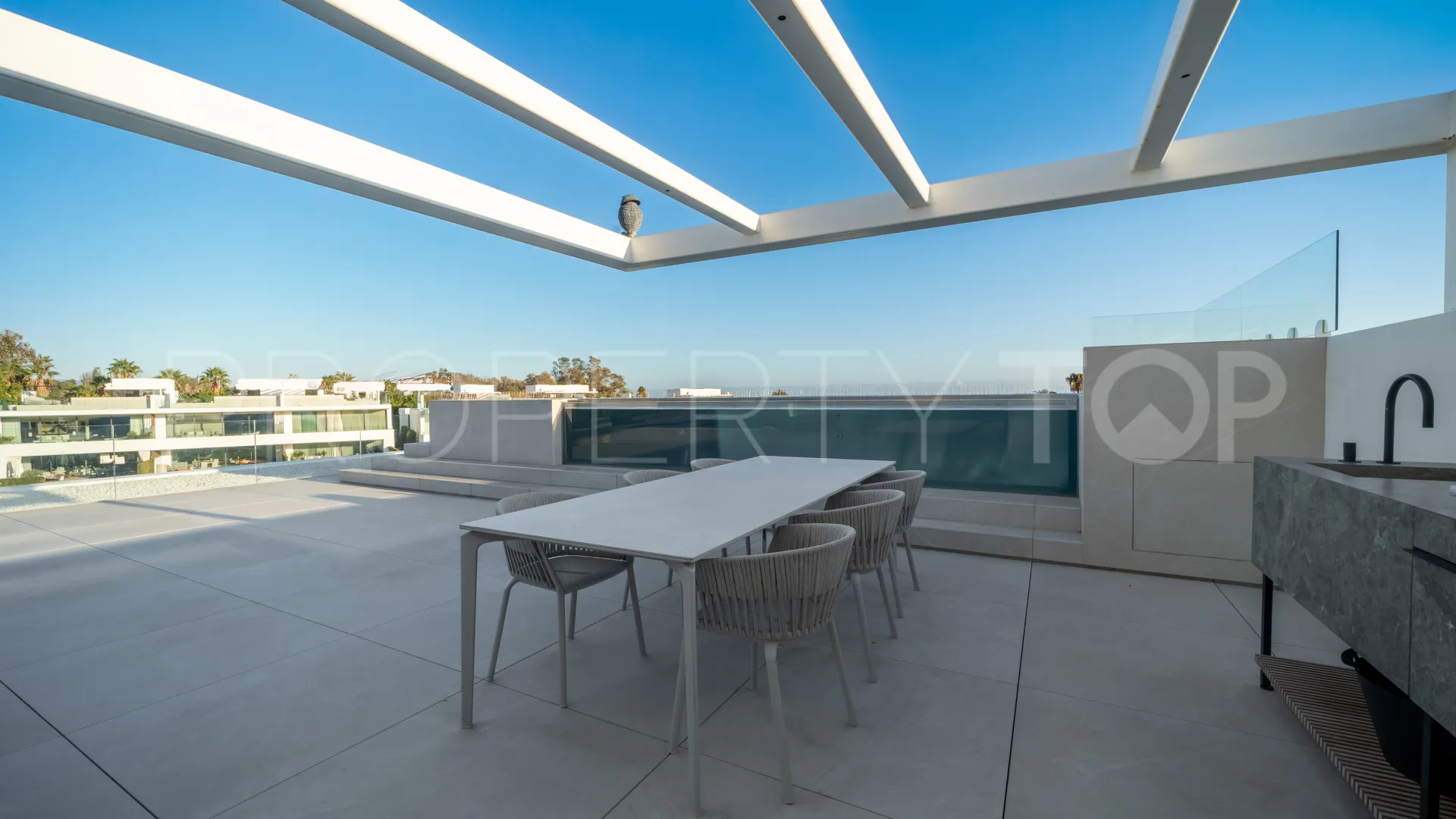 Villa a la venta en Marbella Golden Mile con 5 dormitorios